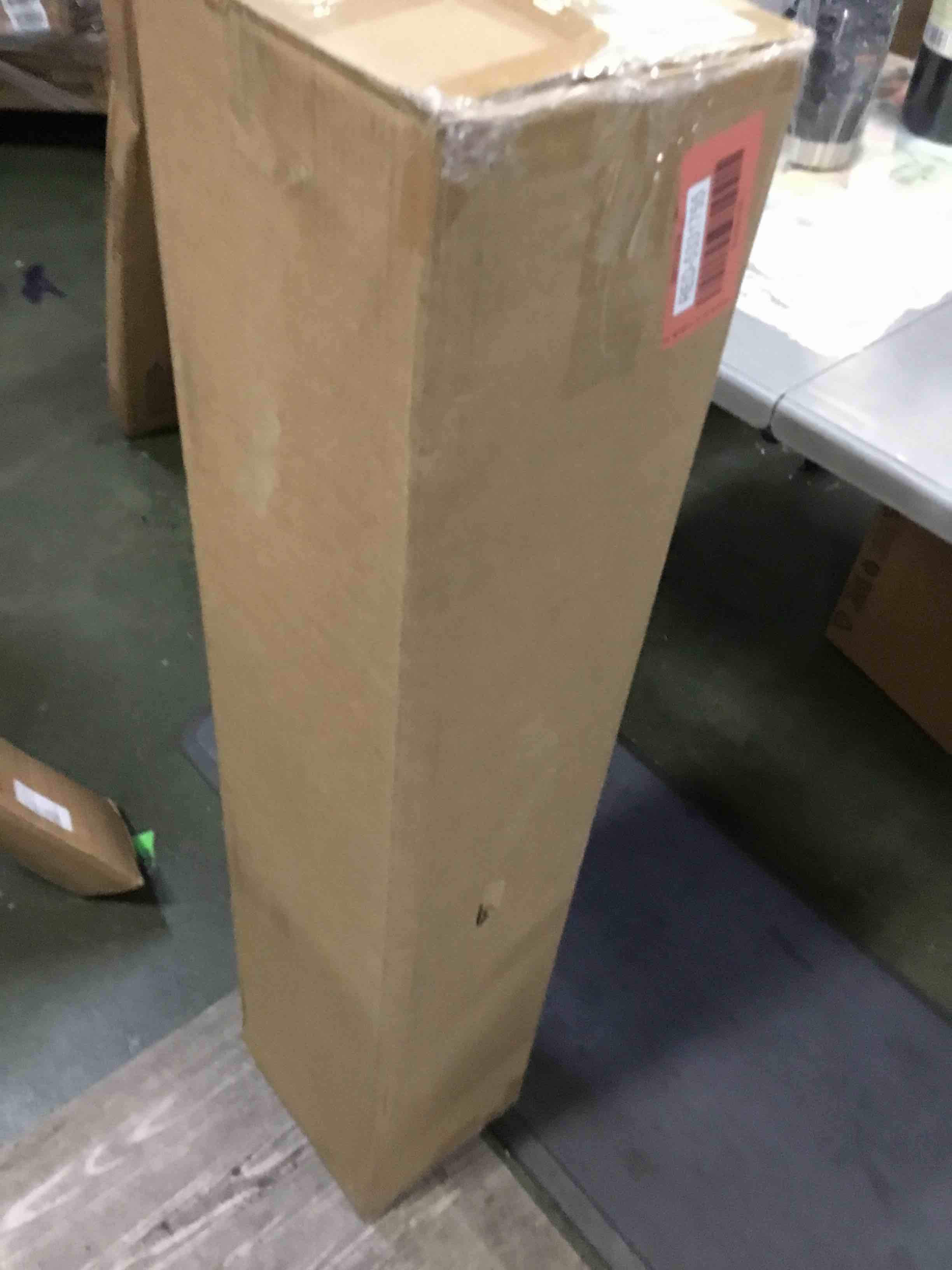 https://s3.amazonaws.com/lotting-images-prod/bidfta/RED5331755_1688644996457.jpeg