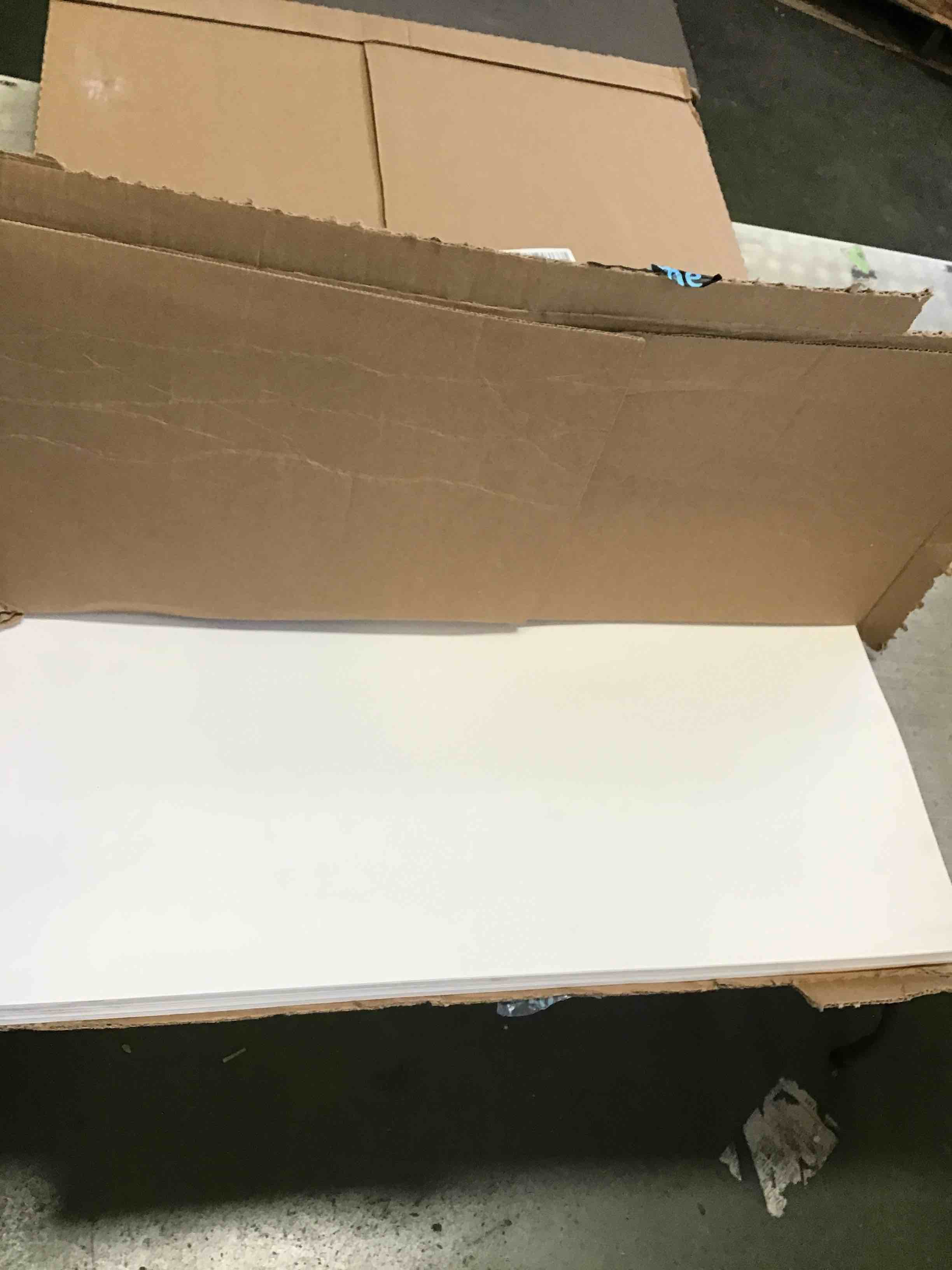 https://s3.amazonaws.com/lotting-images-prod/bidfta/RED5333157_1688745128830.jpeg