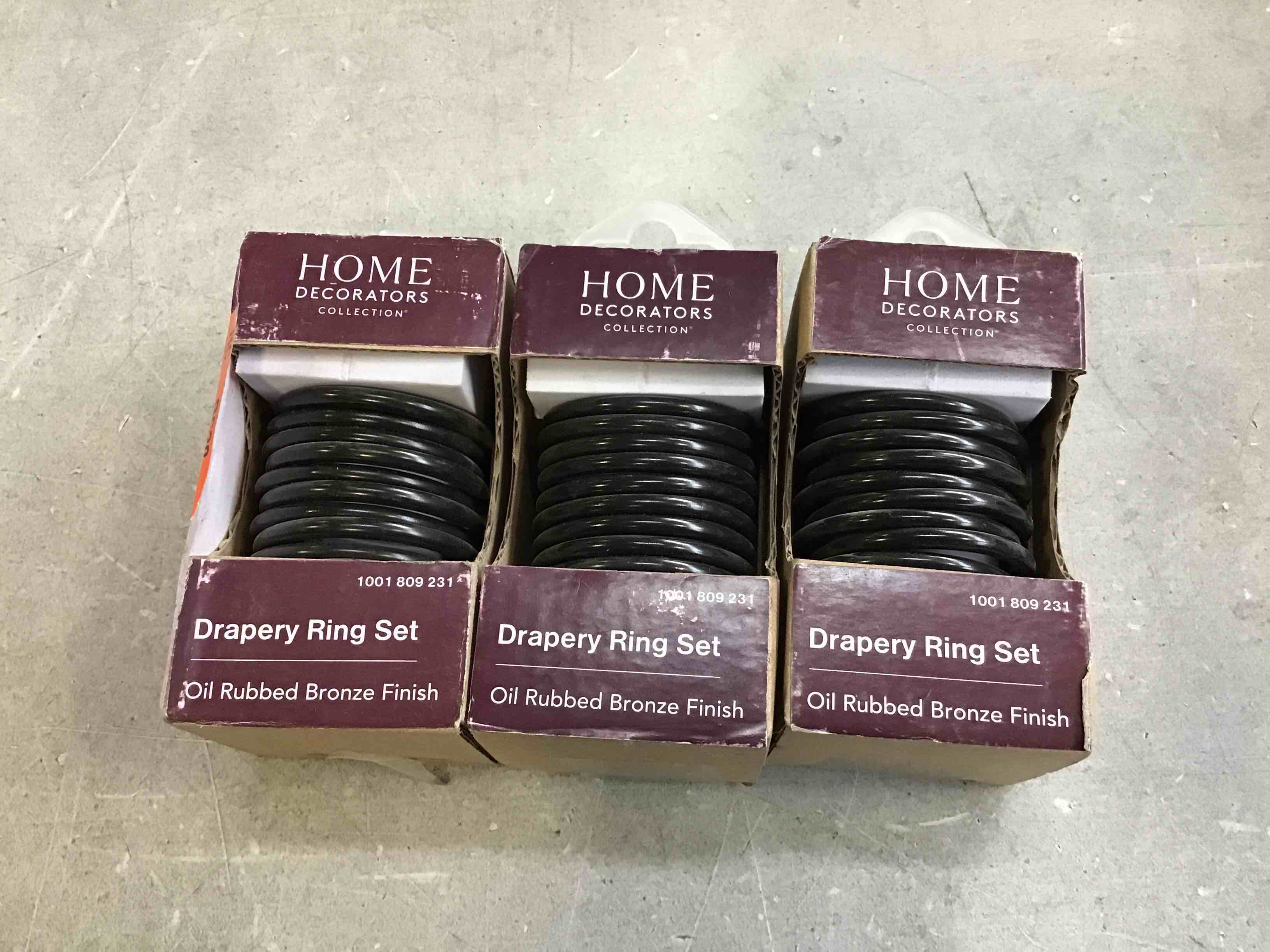 https://s3.amazonaws.com/lotting-images-prod/bidfta/RED5333279_1691436745277.jpeg