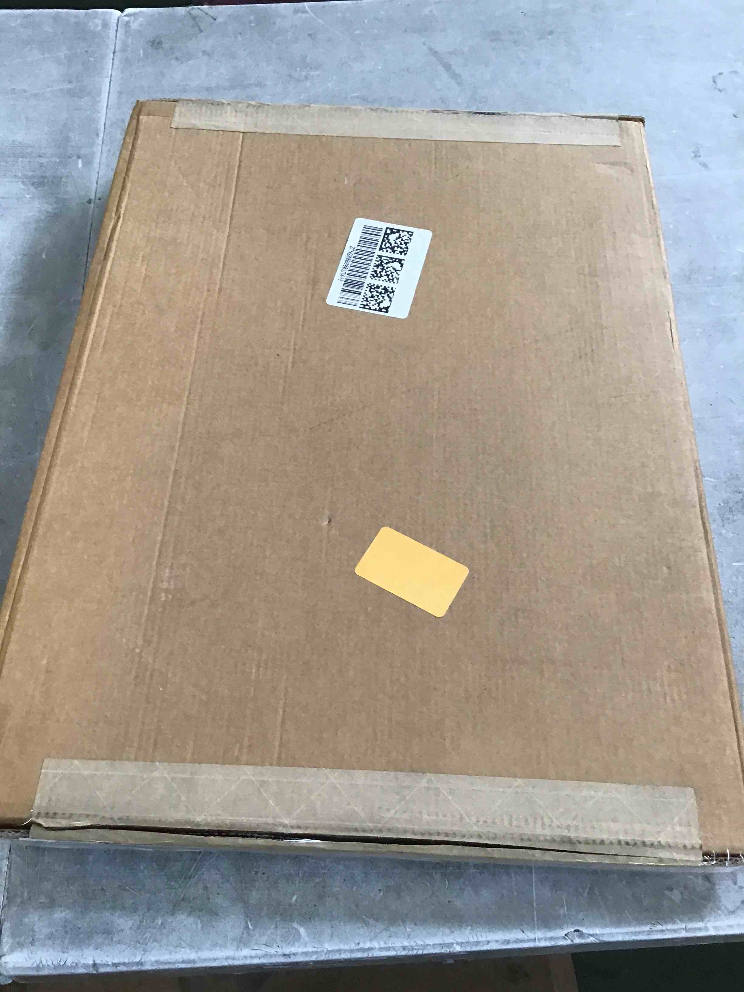 https://s3.amazonaws.com/lotting-images-prod/bidfta/RED5333529_1691682036818.jpeg