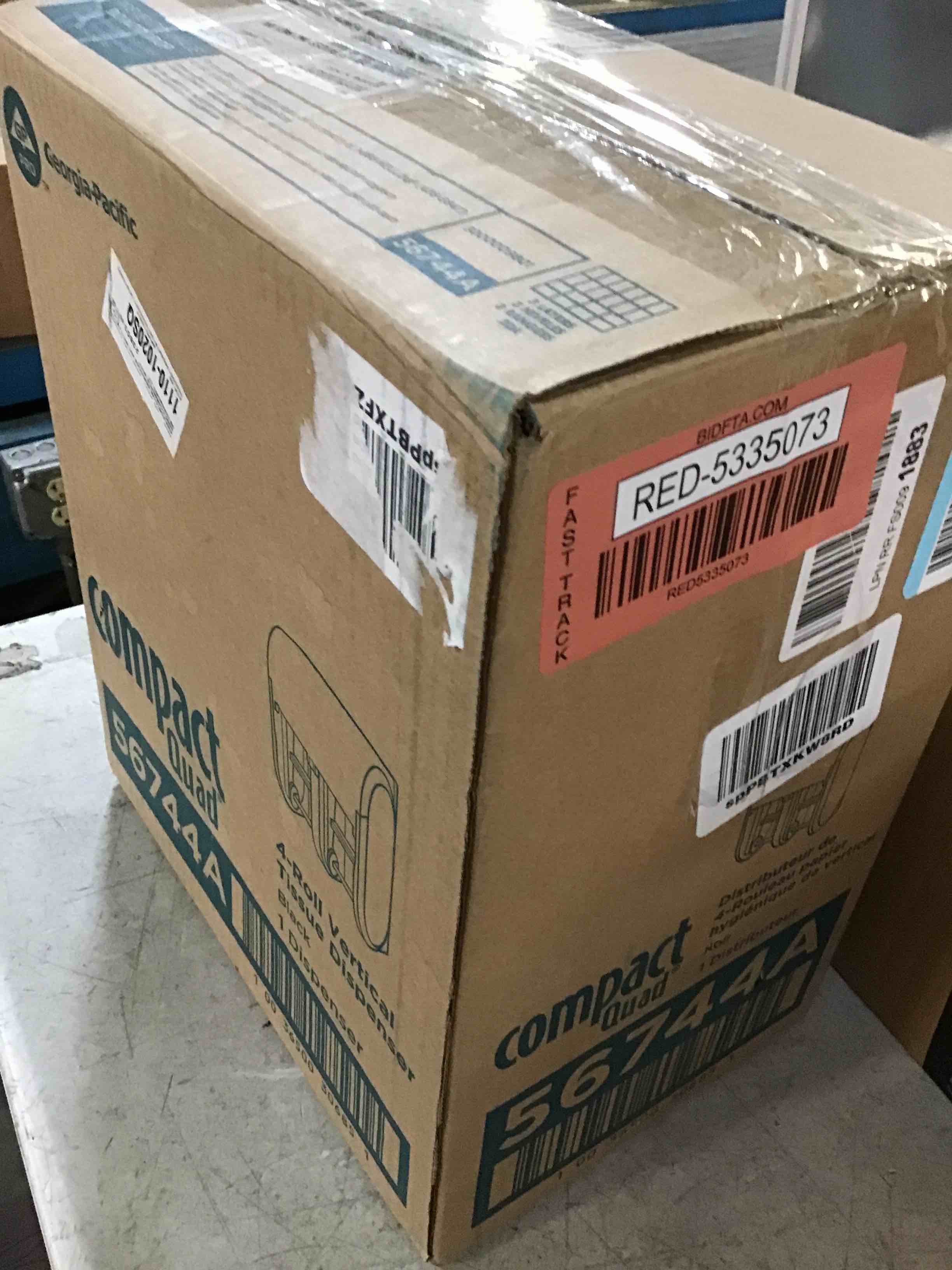 https://s3.amazonaws.com/lotting-images-prod/bidfta/RED5335073_1688042021081.jpeg
