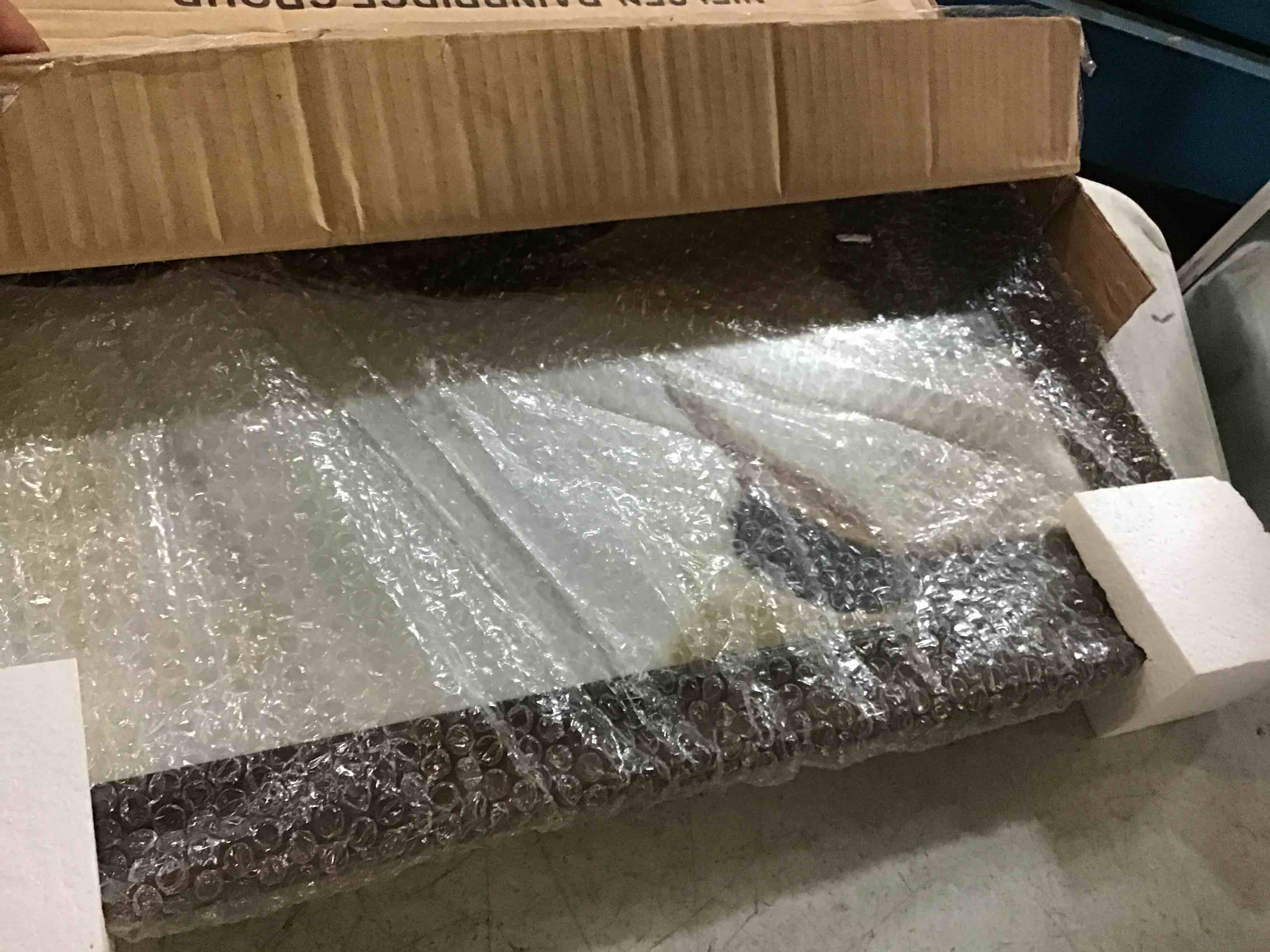 https://s3.amazonaws.com/lotting-images-prod/bidfta/RED5335128_1688048924415.jpeg