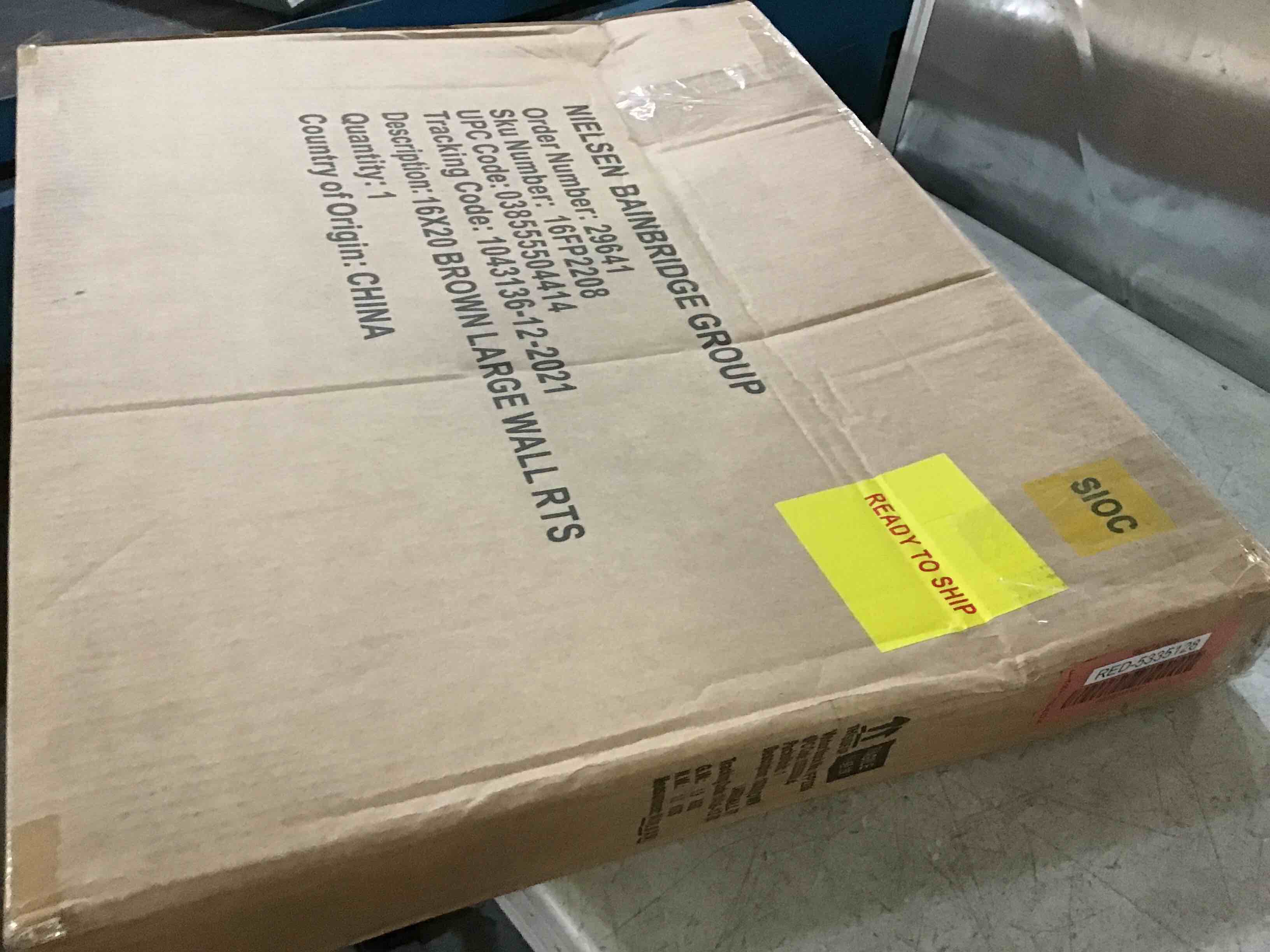 https://s3.amazonaws.com/lotting-images-prod/bidfta/RED5335128_1688048965194.jpeg