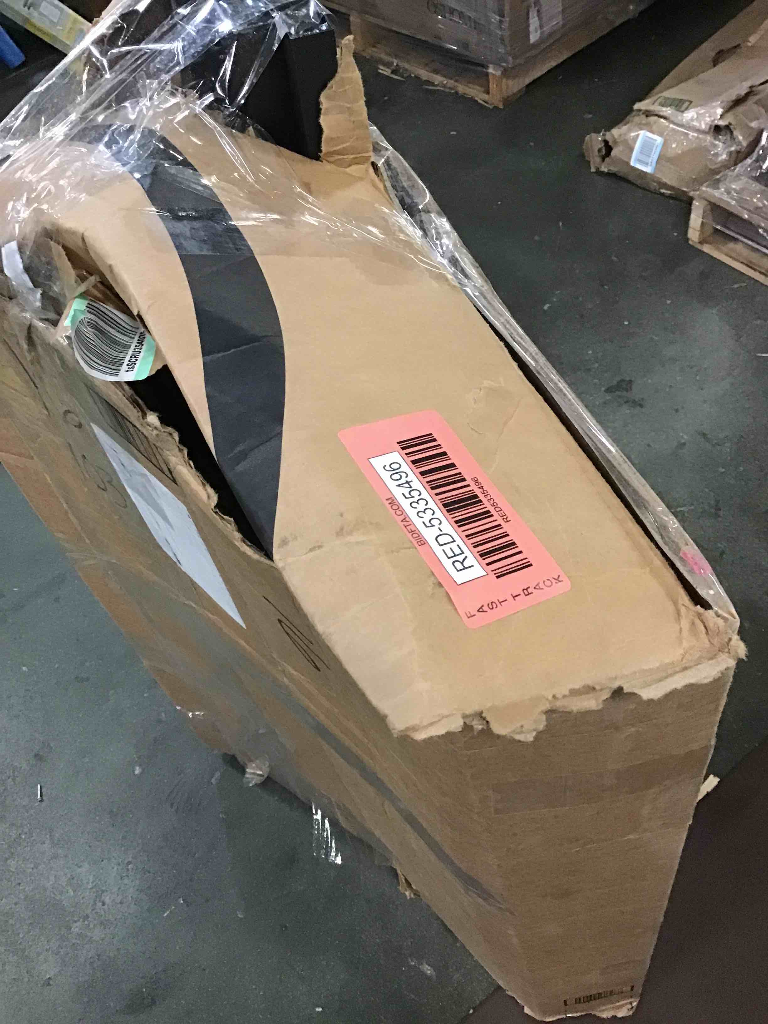 https://s3.amazonaws.com/lotting-images-prod/bidfta/RED5335496_1688391730364.jpeg