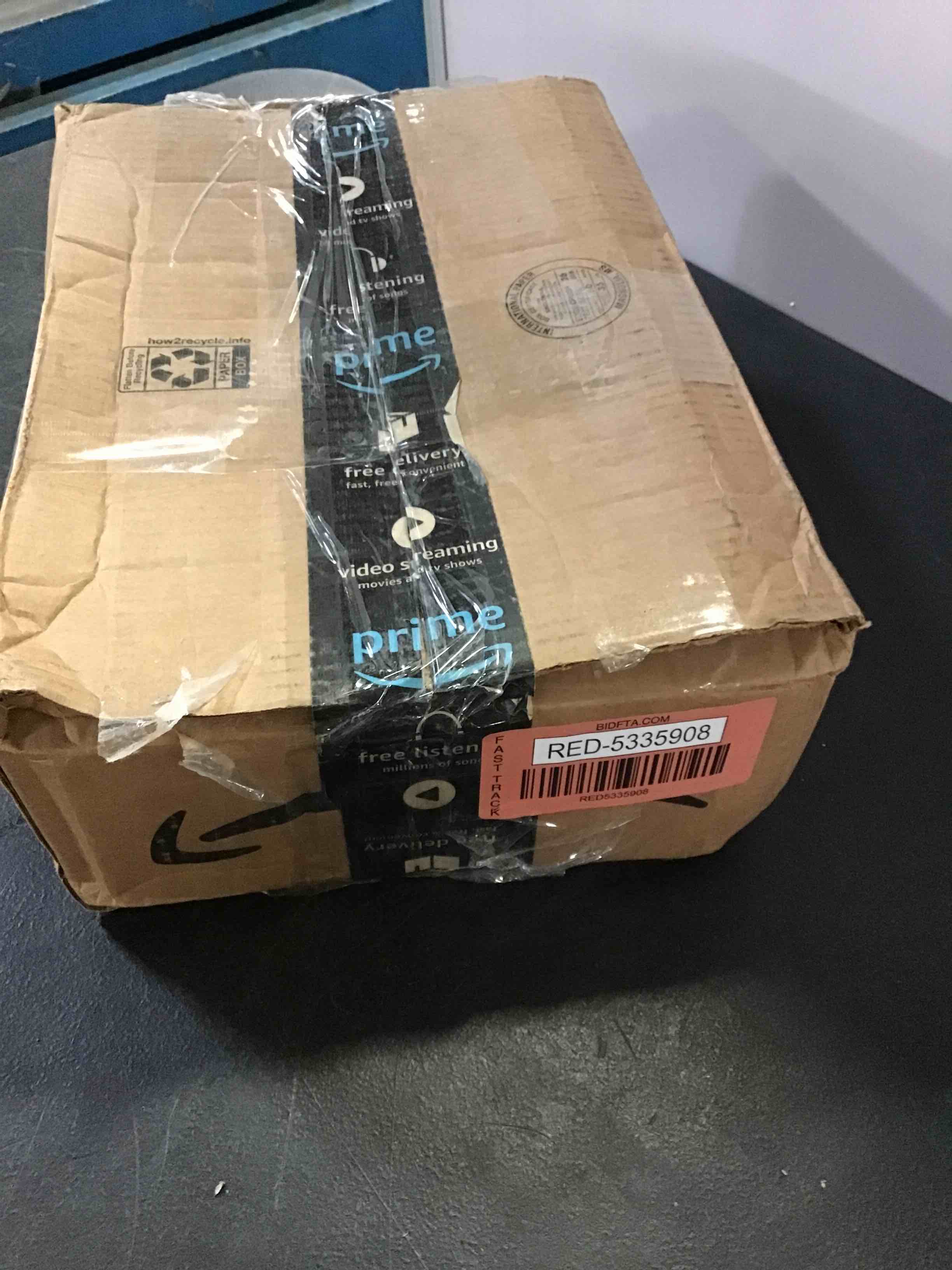 https://s3.amazonaws.com/lotting-images-prod/bidfta/RED5335908_1688647733679.jpeg