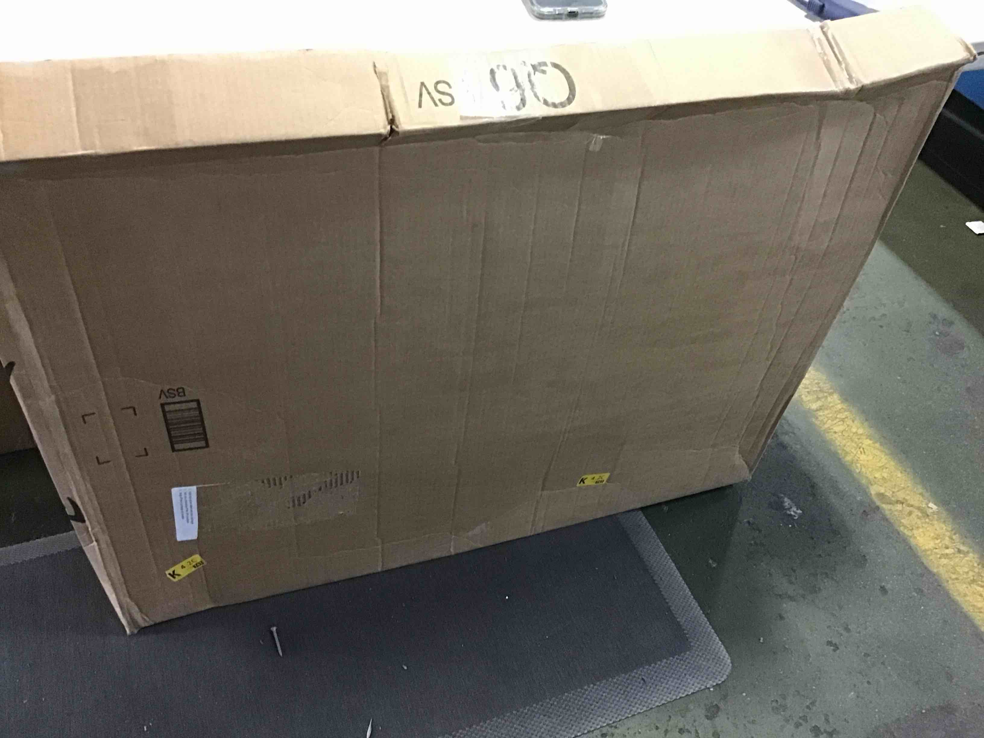 https://s3.amazonaws.com/lotting-images-prod/bidfta/RED5345240_1688645349899.jpeg