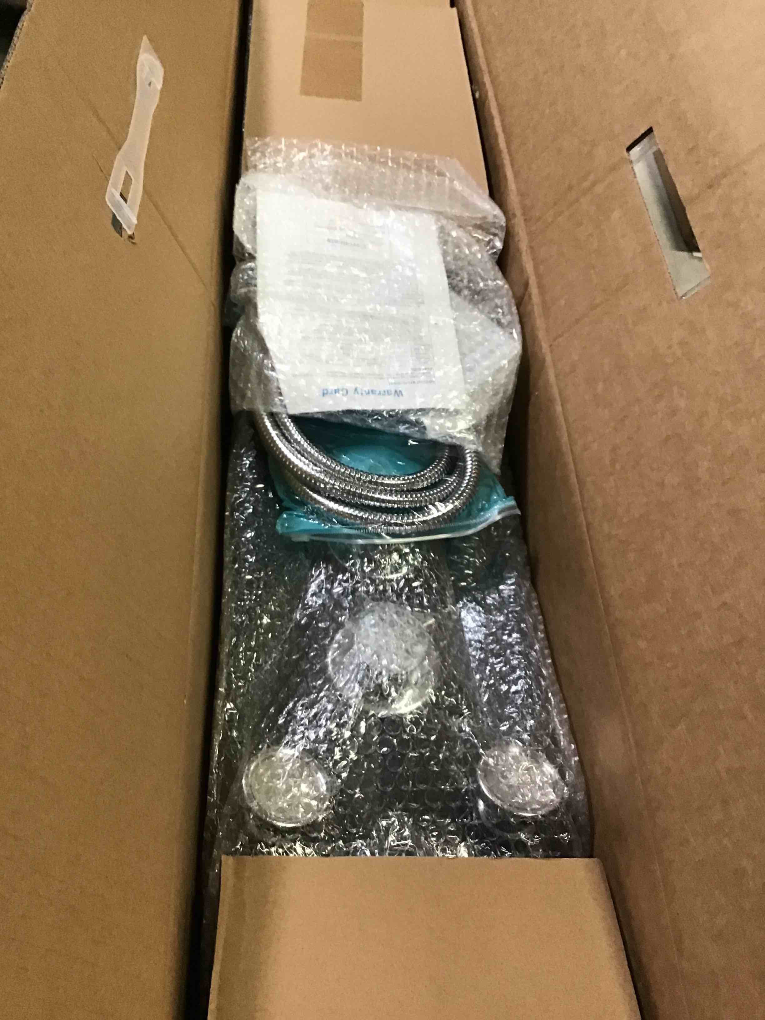 https://s3.amazonaws.com/lotting-images-prod/bidfta/RED5345660_1689167674480.jpeg