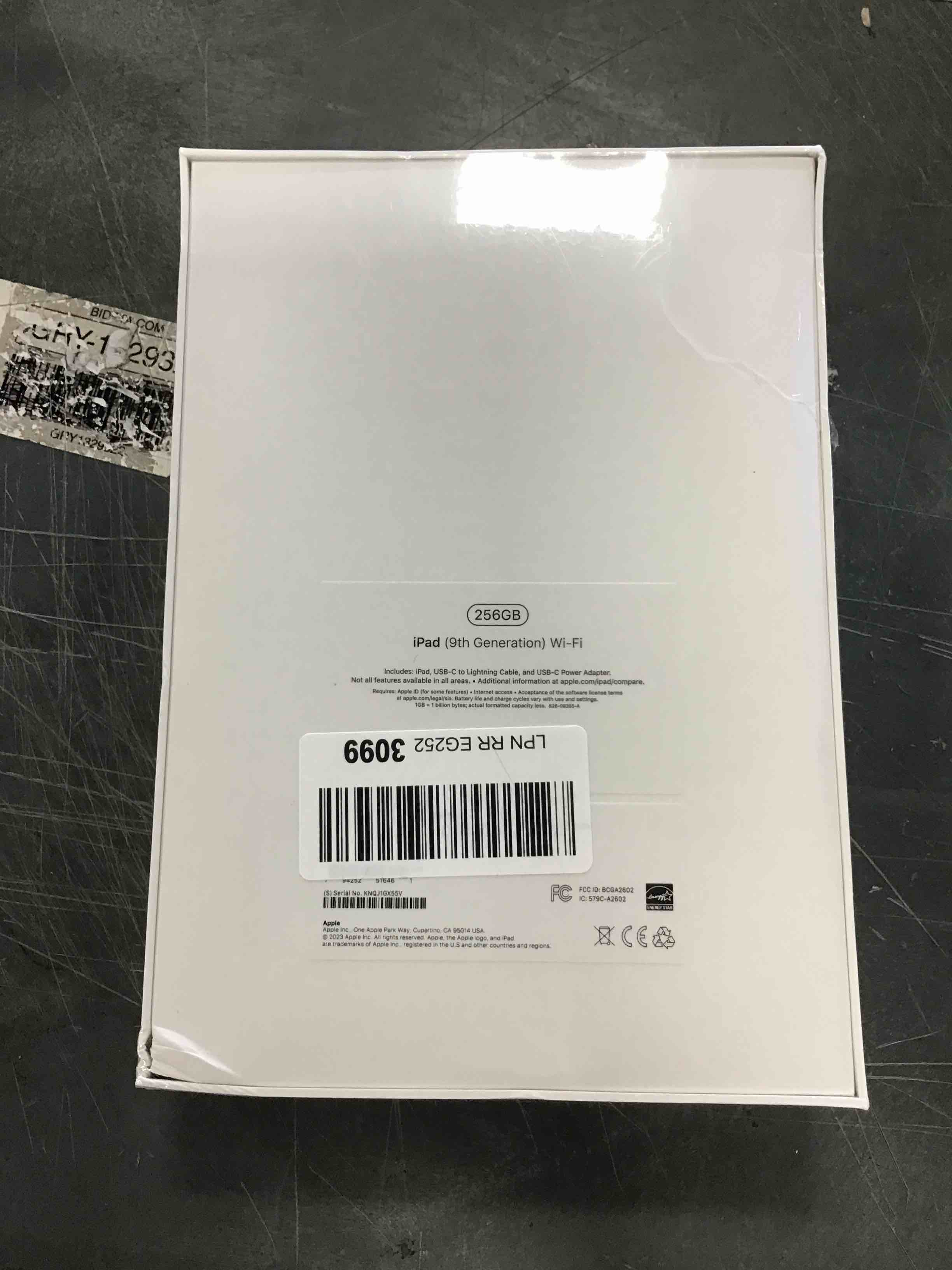 https://s3.amazonaws.com/lotting-images-prod/bidfta/RED5348541_1691098580045.jpeg