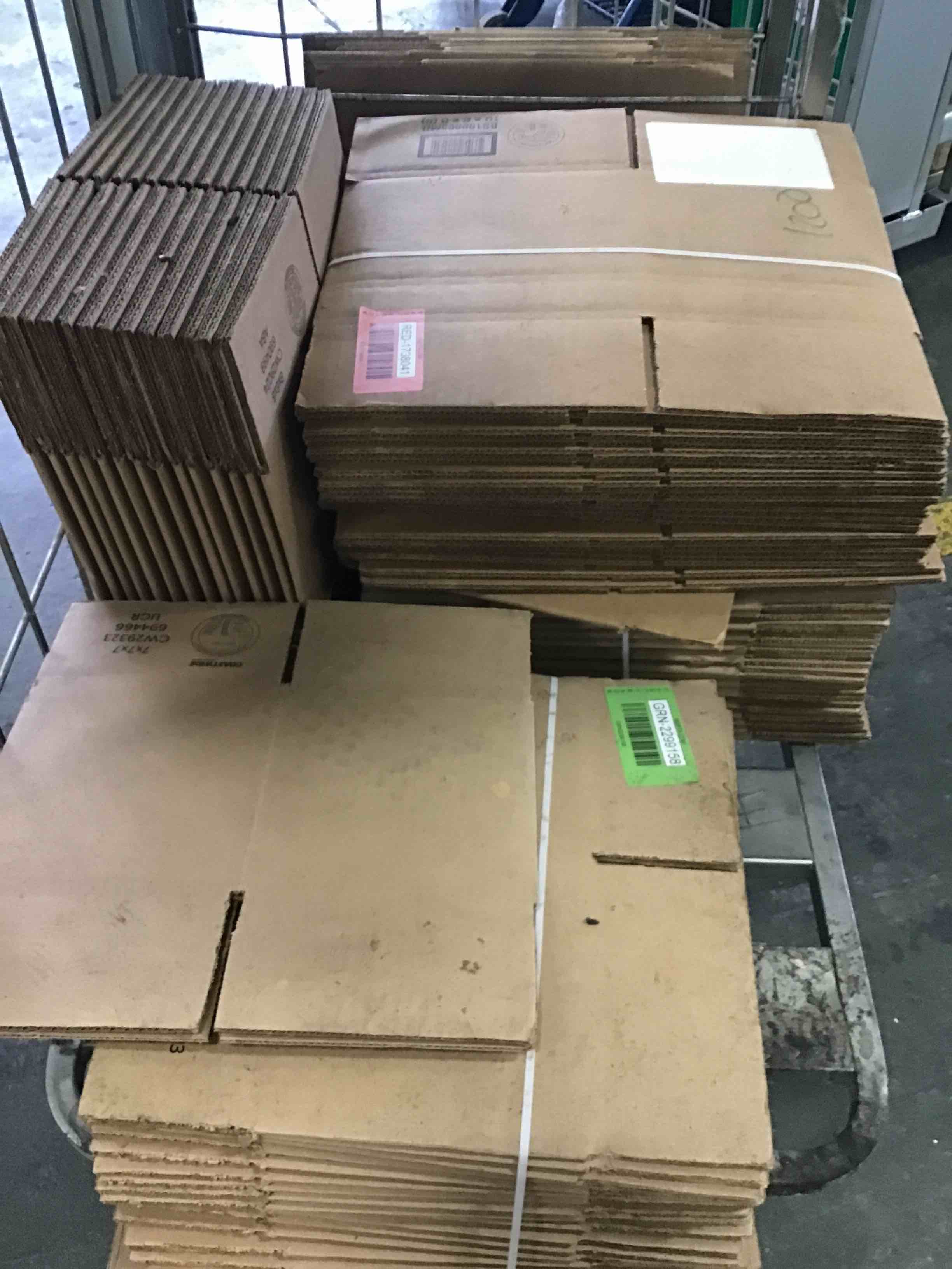 https://s3.amazonaws.com/lotting-images-prod/bidfta/RED5348614_1692118740974.jpeg