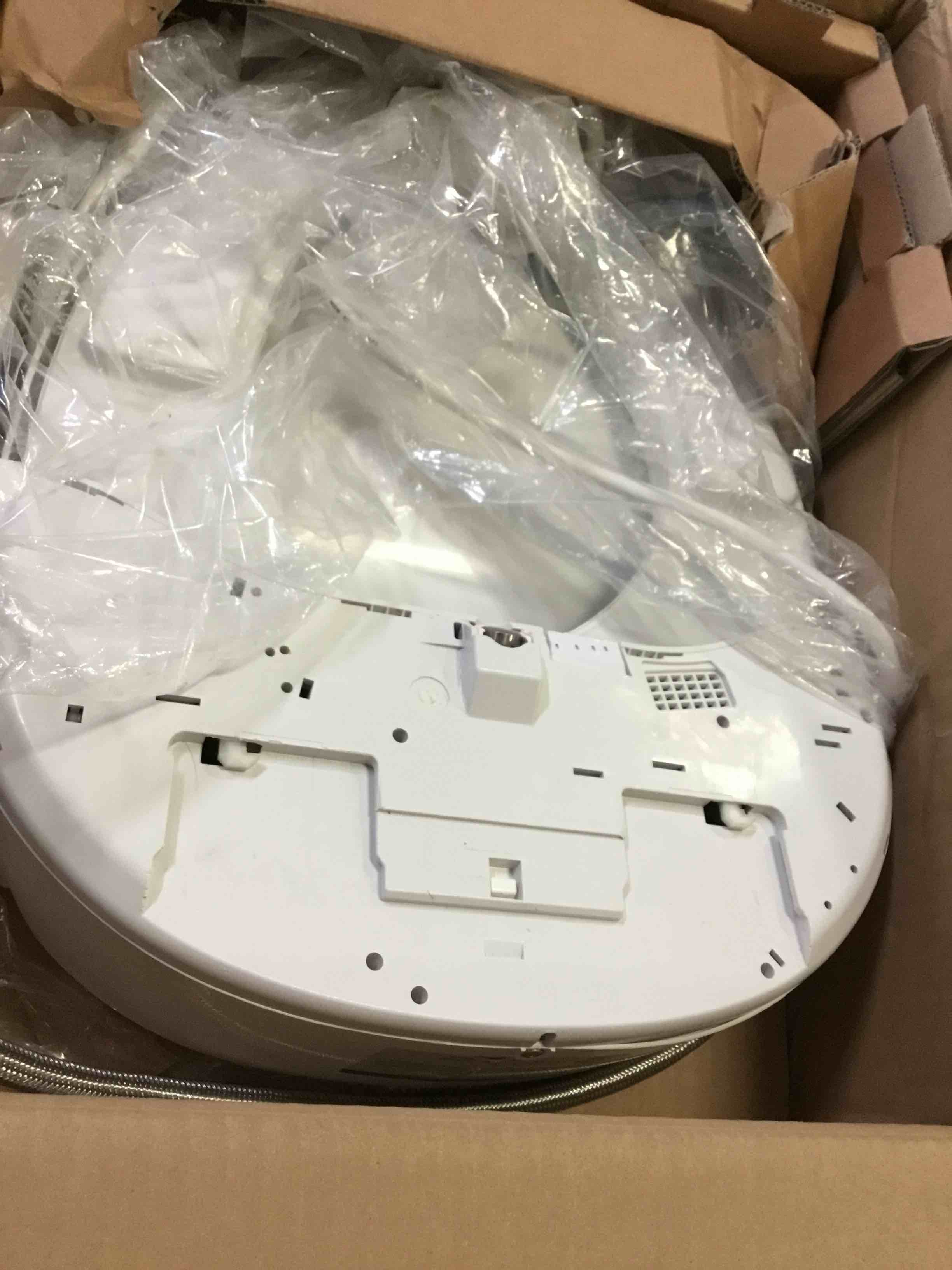 https://s3.amazonaws.com/lotting-images-prod/bidfta/RED5352224_1691679363380.jpeg