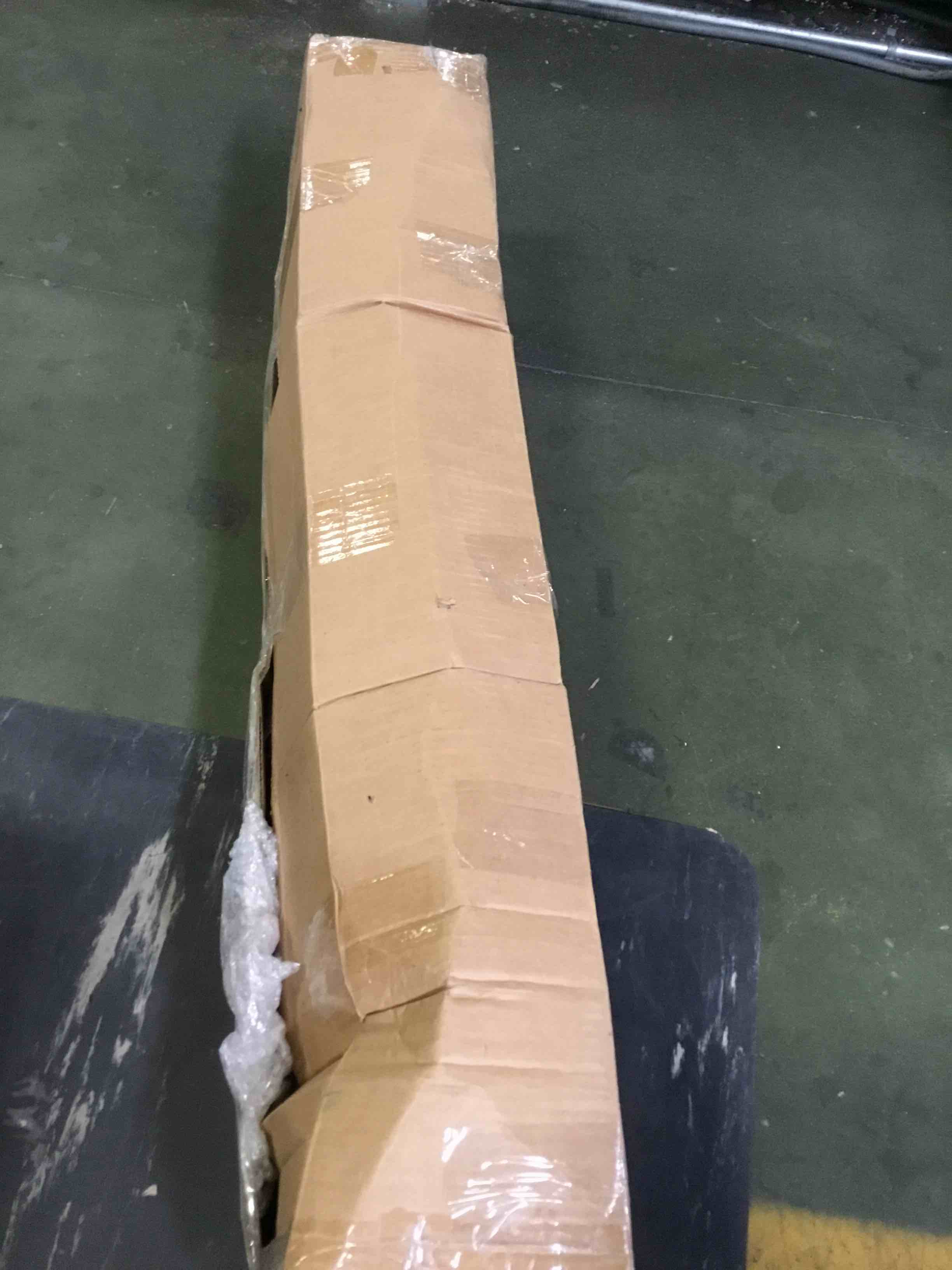 https://s3.amazonaws.com/lotting-images-prod/bidfta/RED5352372_1691697159623.jpeg