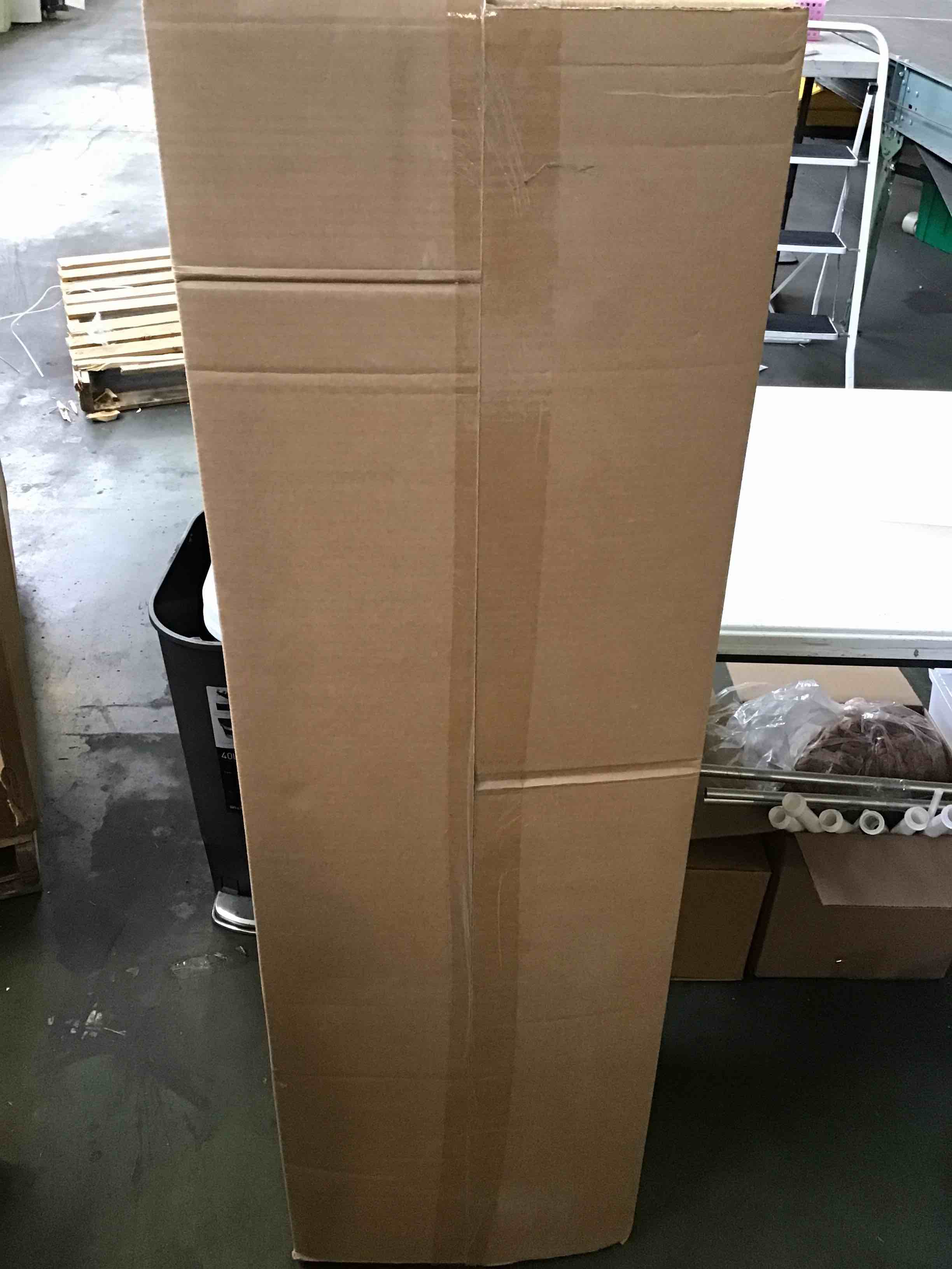 https://s3.amazonaws.com/lotting-images-prod/bidfta/RED5352505_1689254473937.jpeg