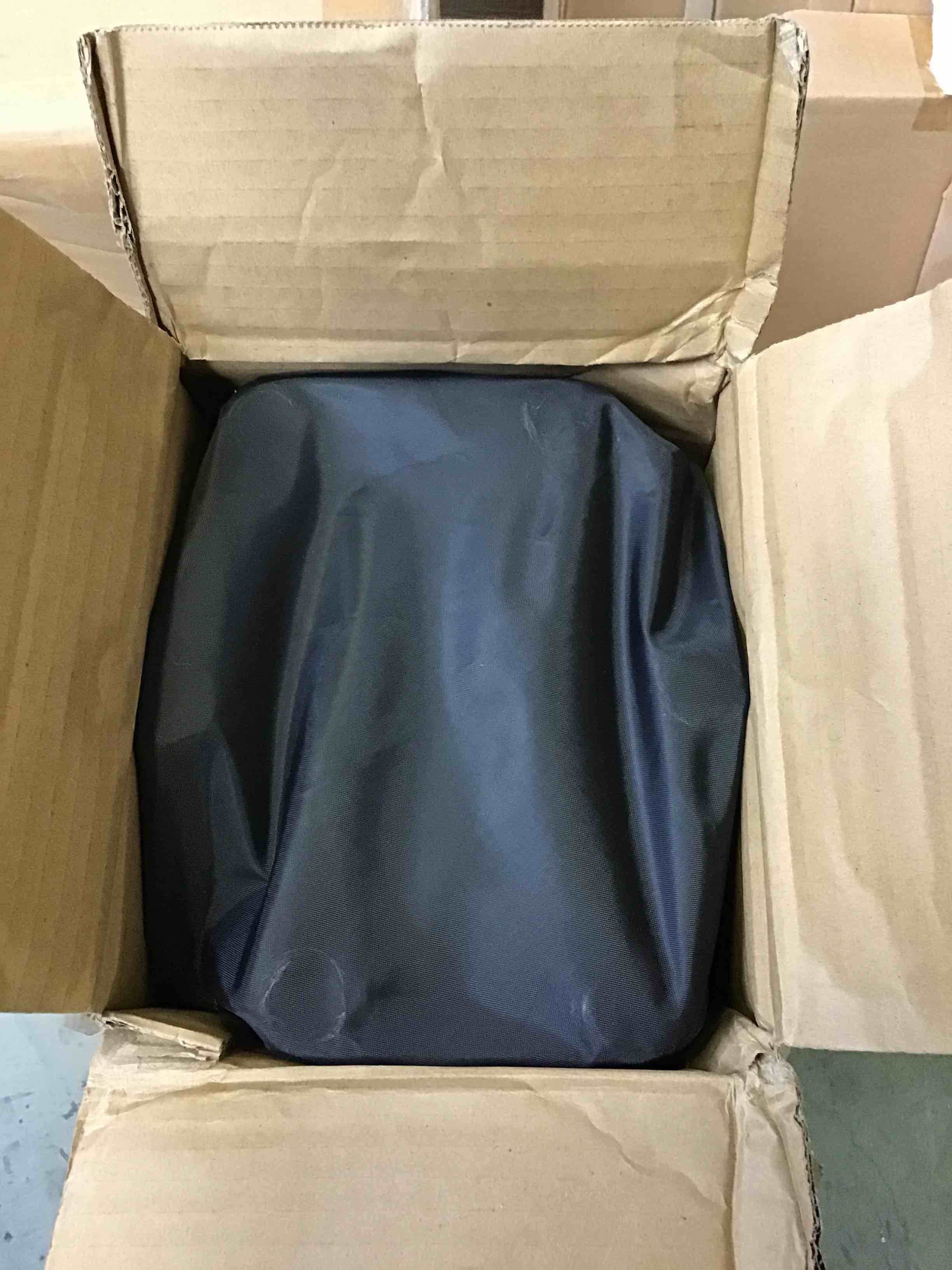 https://s3.amazonaws.com/lotting-images-prod/bidfta/RED5352711_1689363700694.jpeg