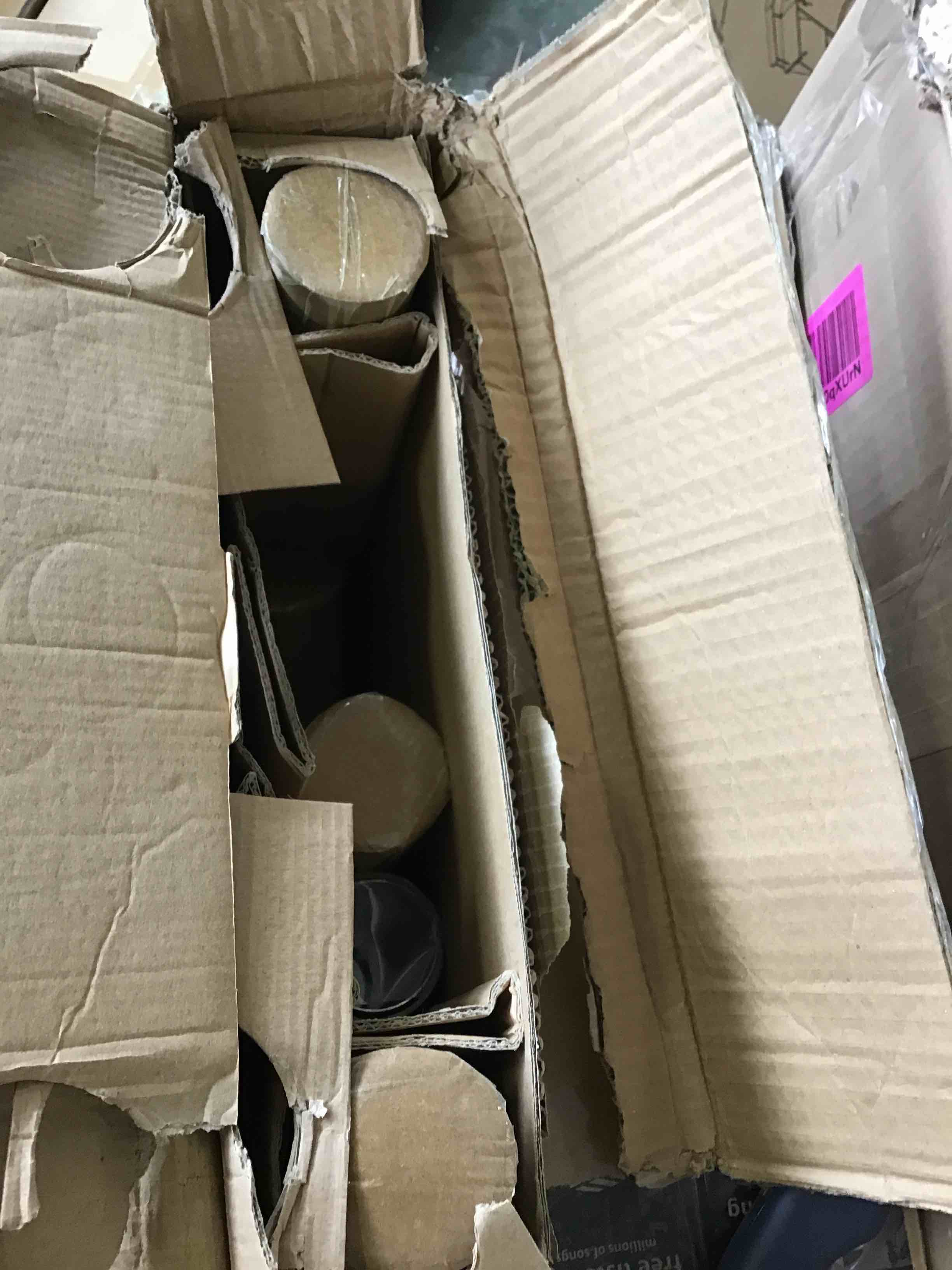 https://s3.amazonaws.com/lotting-images-prod/bidfta/RED5353129_1689786694516.jpeg