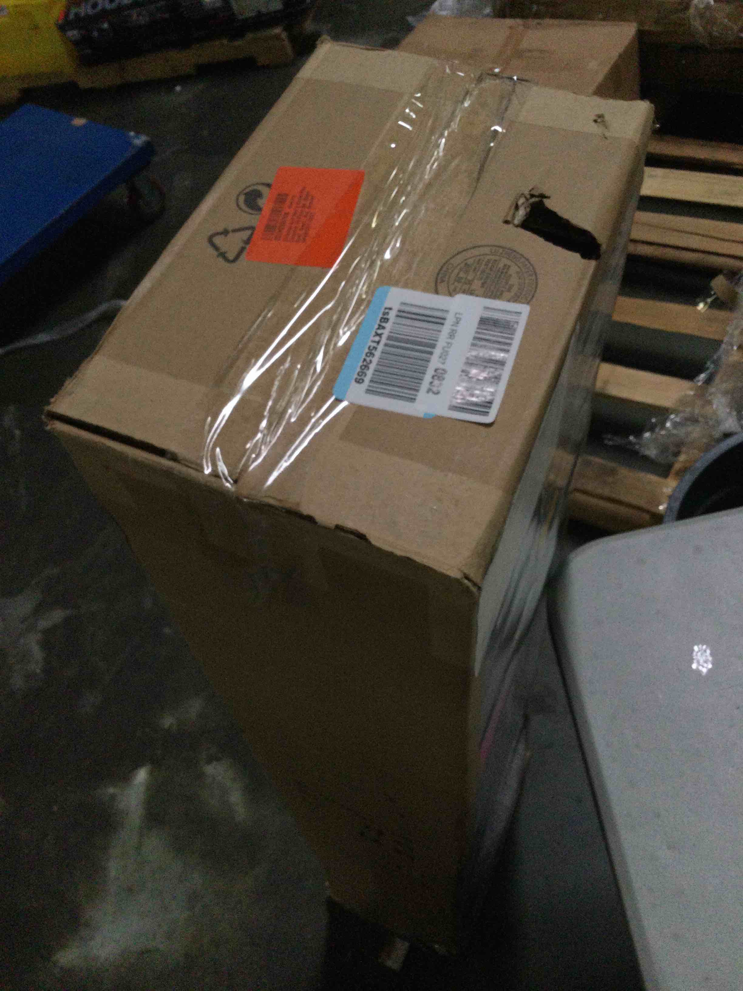 https://s3.amazonaws.com/lotting-images-prod/bidfta/RED5354265_1689953192305.jpeg