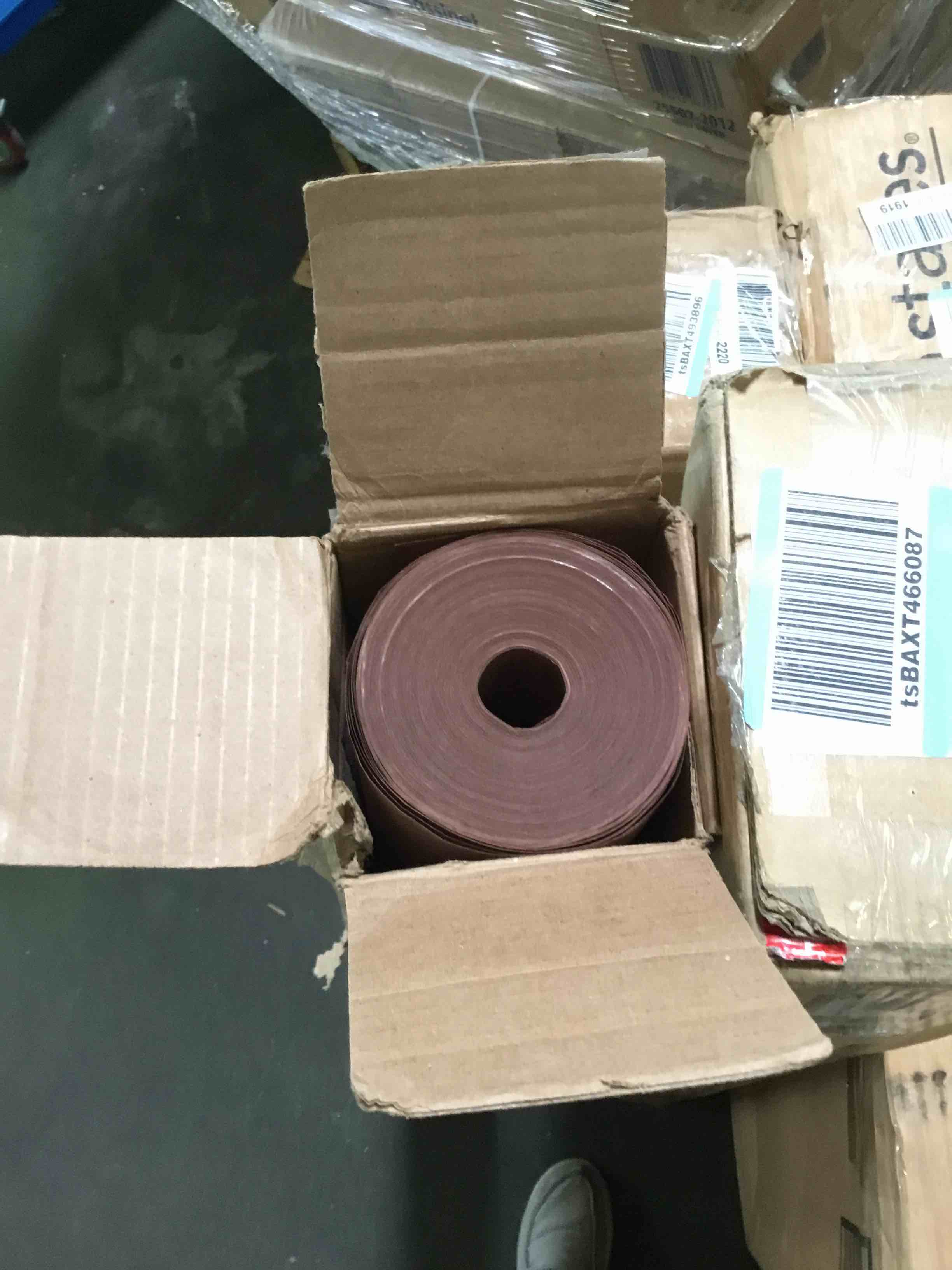 https://s3.amazonaws.com/lotting-images-prod/bidfta/RED5354268_1689954321422.jpeg