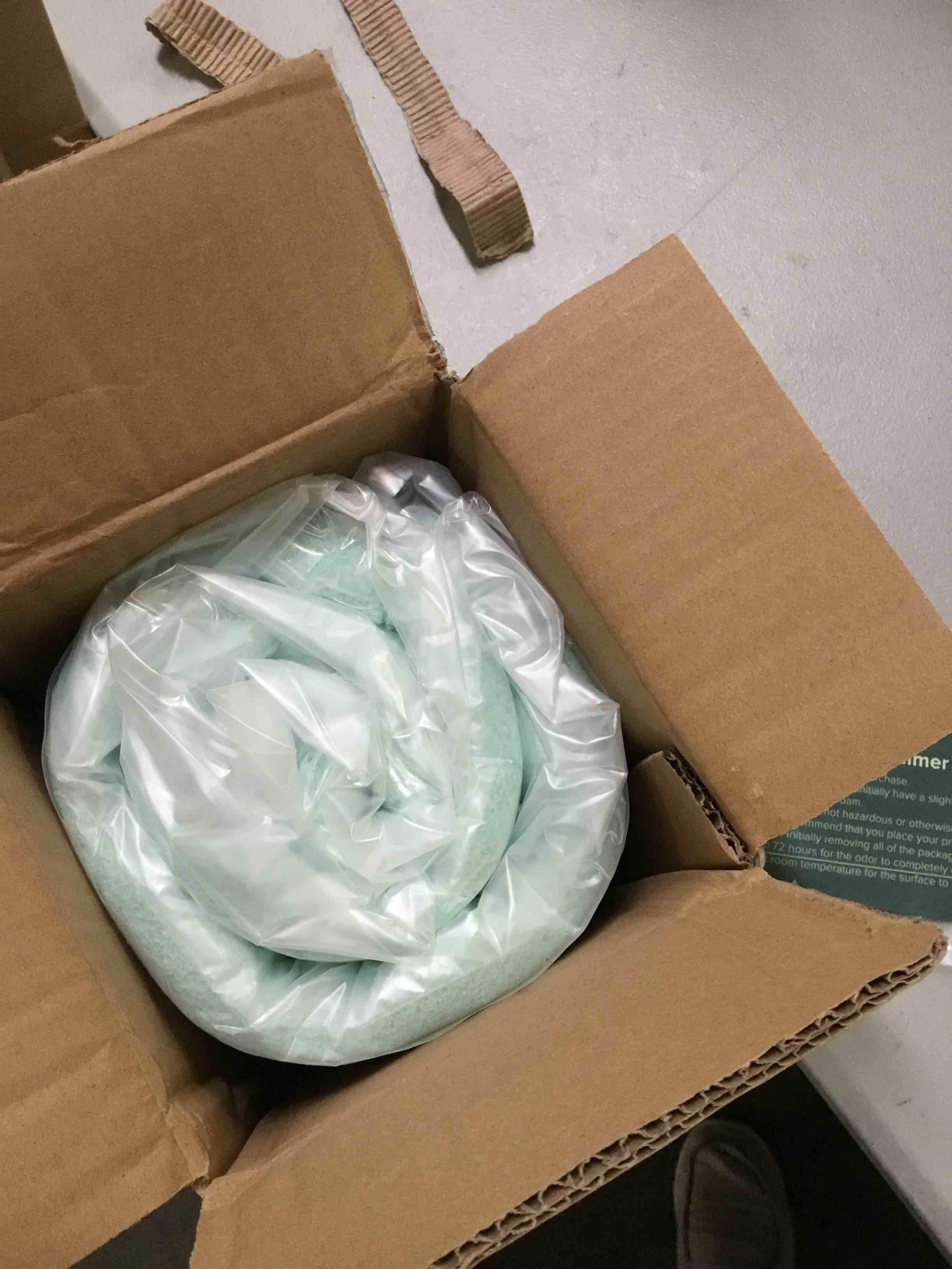 https://s3.amazonaws.com/lotting-images-prod/bidfta/RED5354277_1689955652804.jpeg