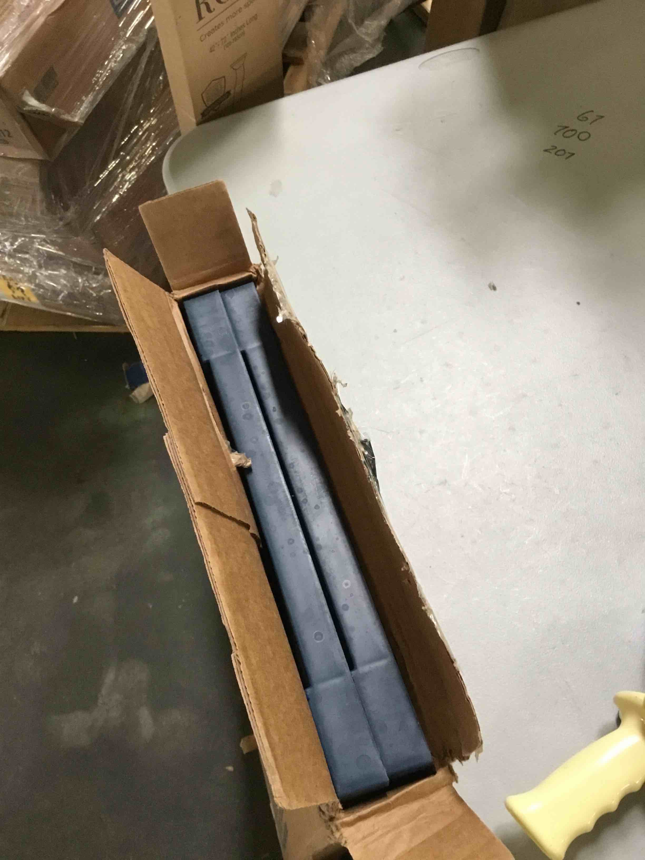 https://s3.amazonaws.com/lotting-images-prod/bidfta/RED5354290_1689957172115.jpeg