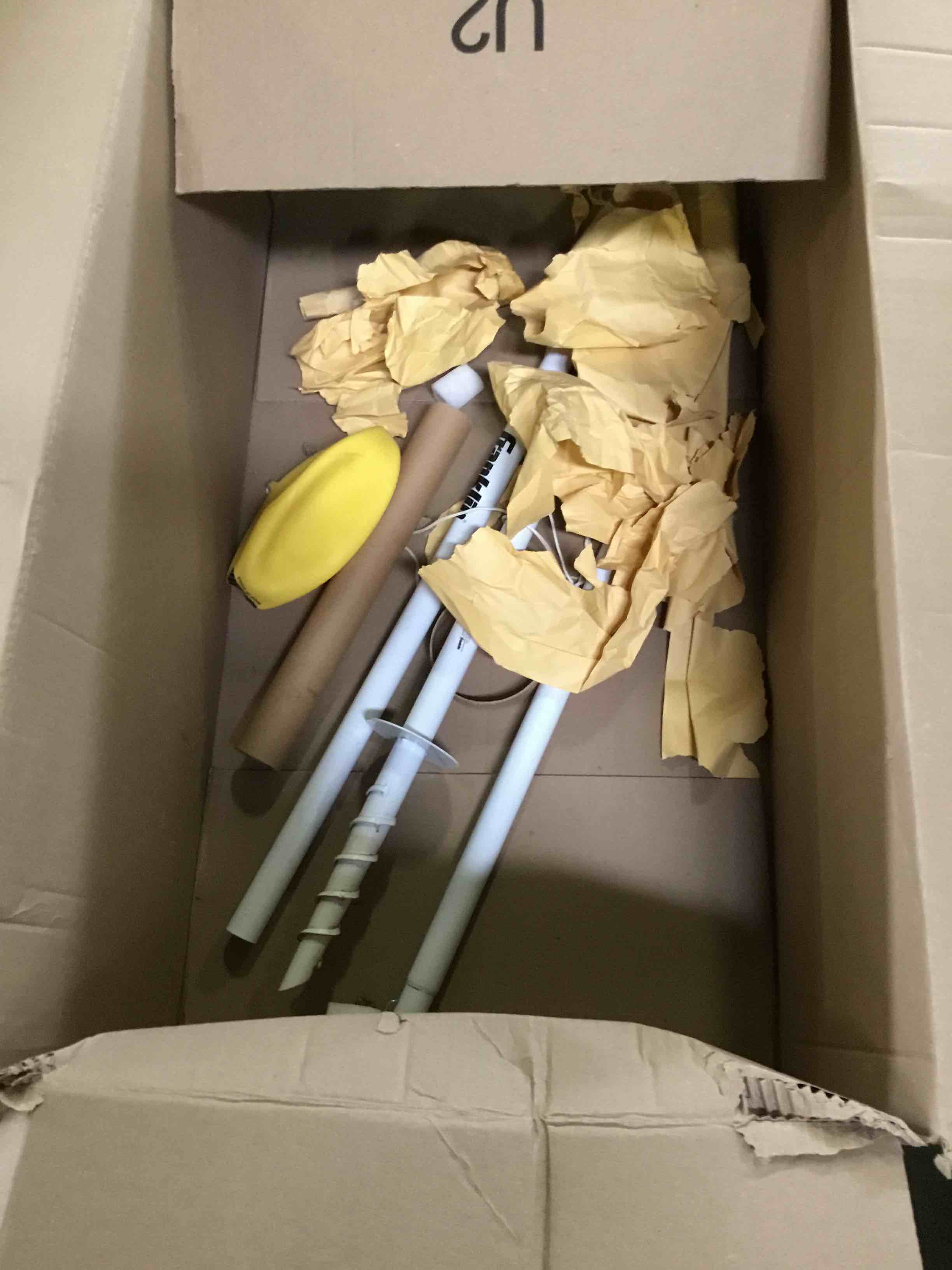 https://s3.amazonaws.com/lotting-images-prod/bidfta/RED5354336_1689968512257.jpeg