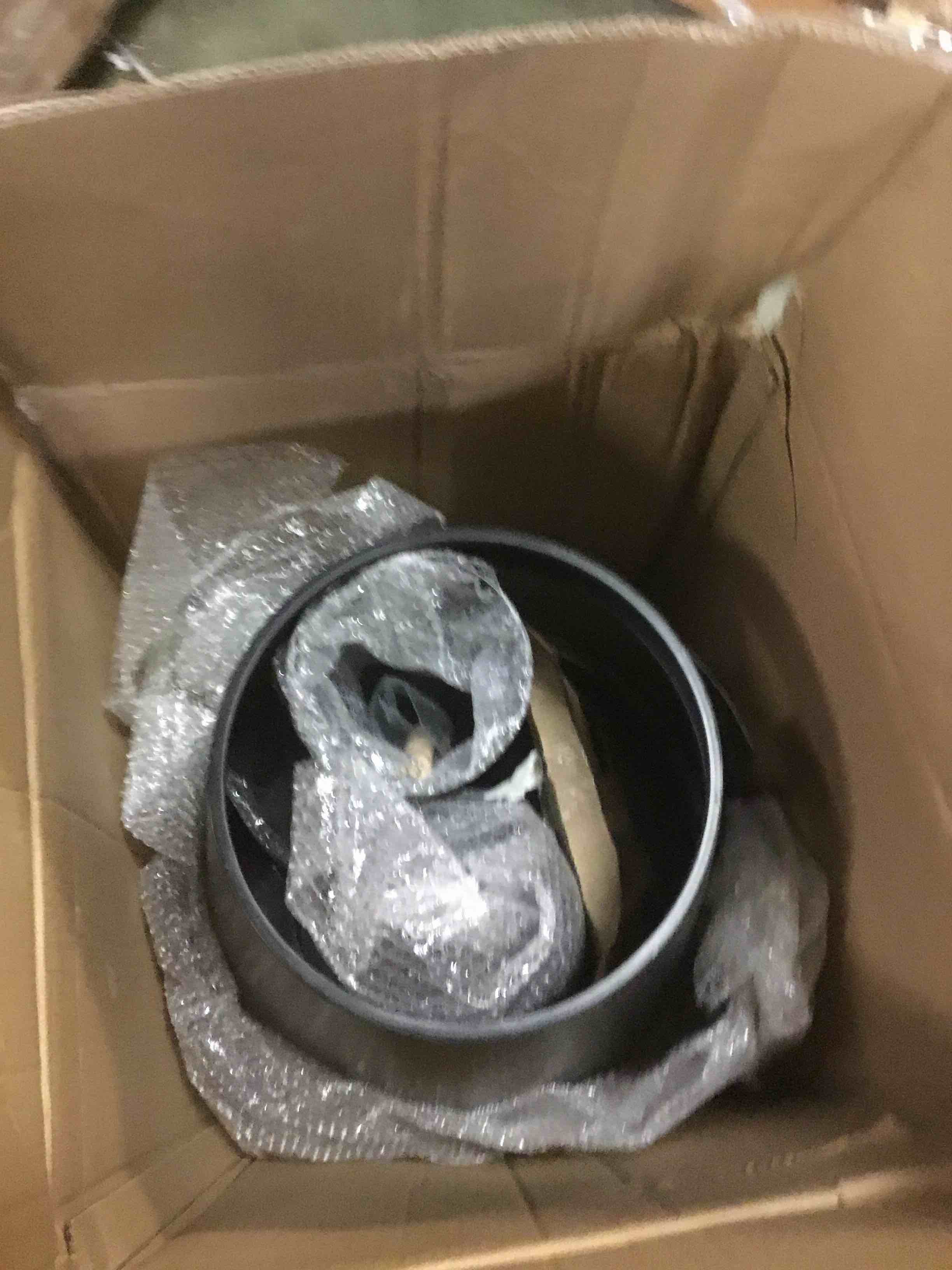 https://s3.amazonaws.com/lotting-images-prod/bidfta/RED5354356_1690197435765.jpeg