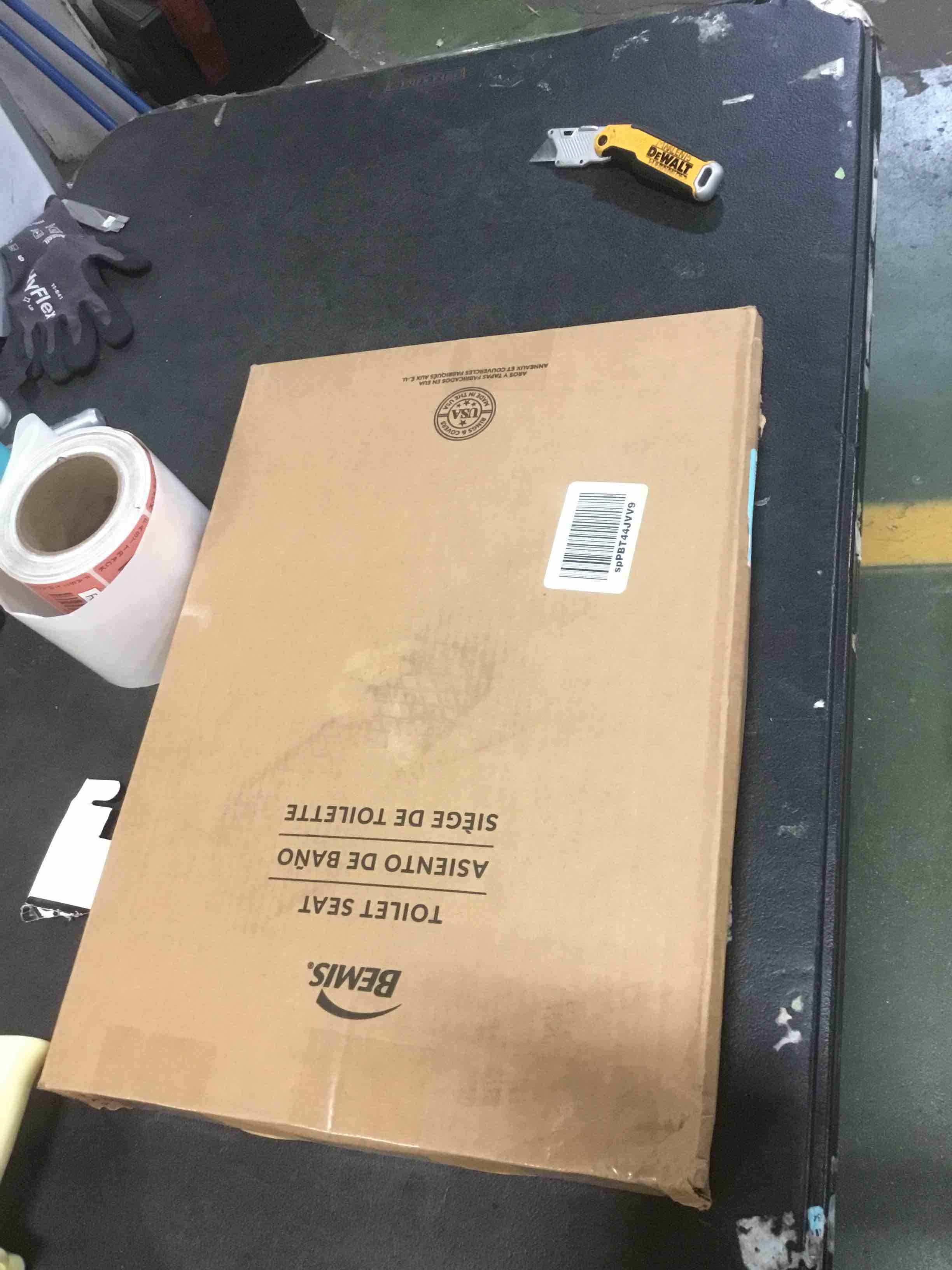 https://s3.amazonaws.com/lotting-images-prod/bidfta/RED5354575_1690288193574.jpeg