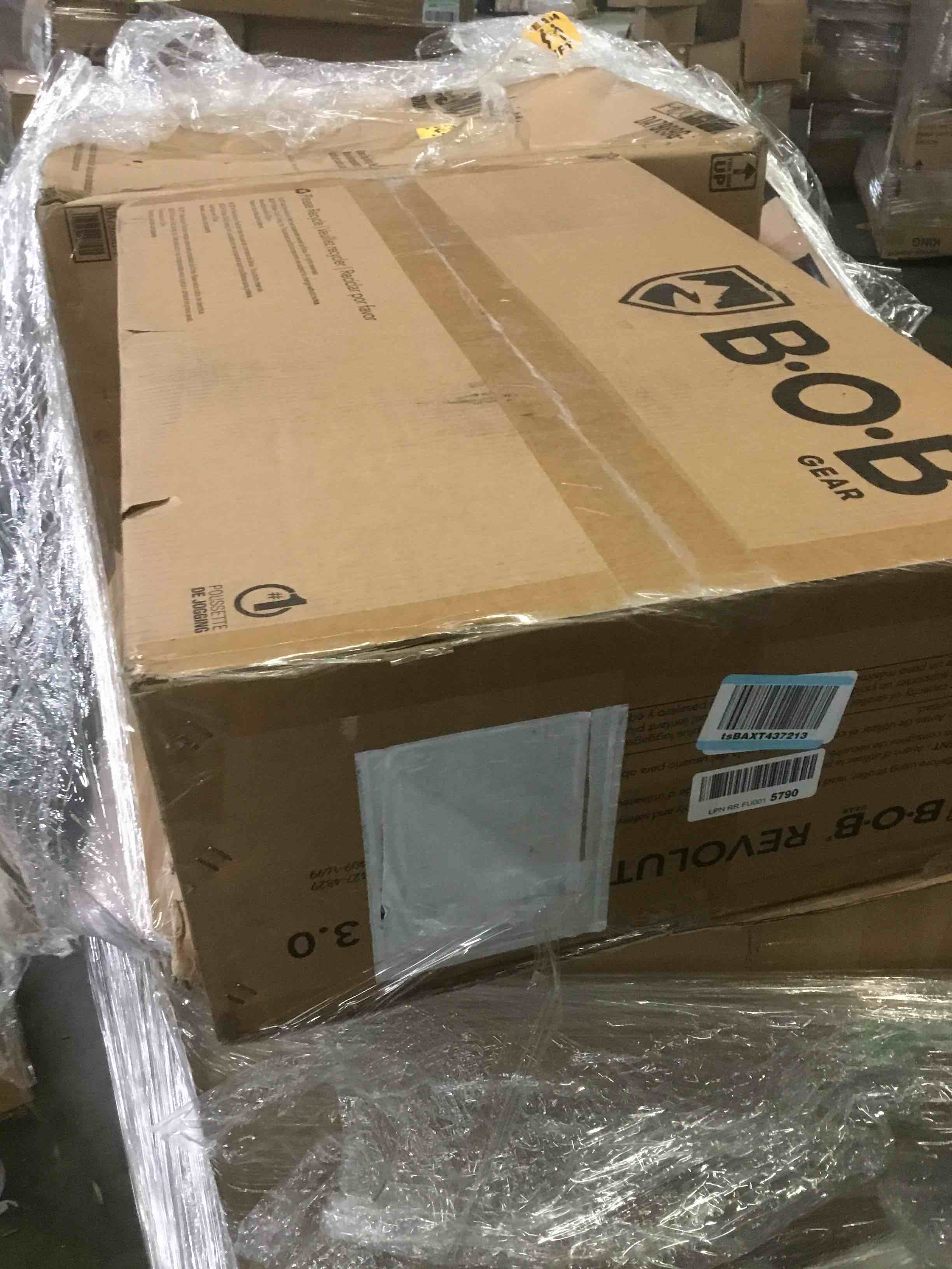 https://s3.amazonaws.com/lotting-images-prod/bidfta/RED5354662_1690306321535.jpeg