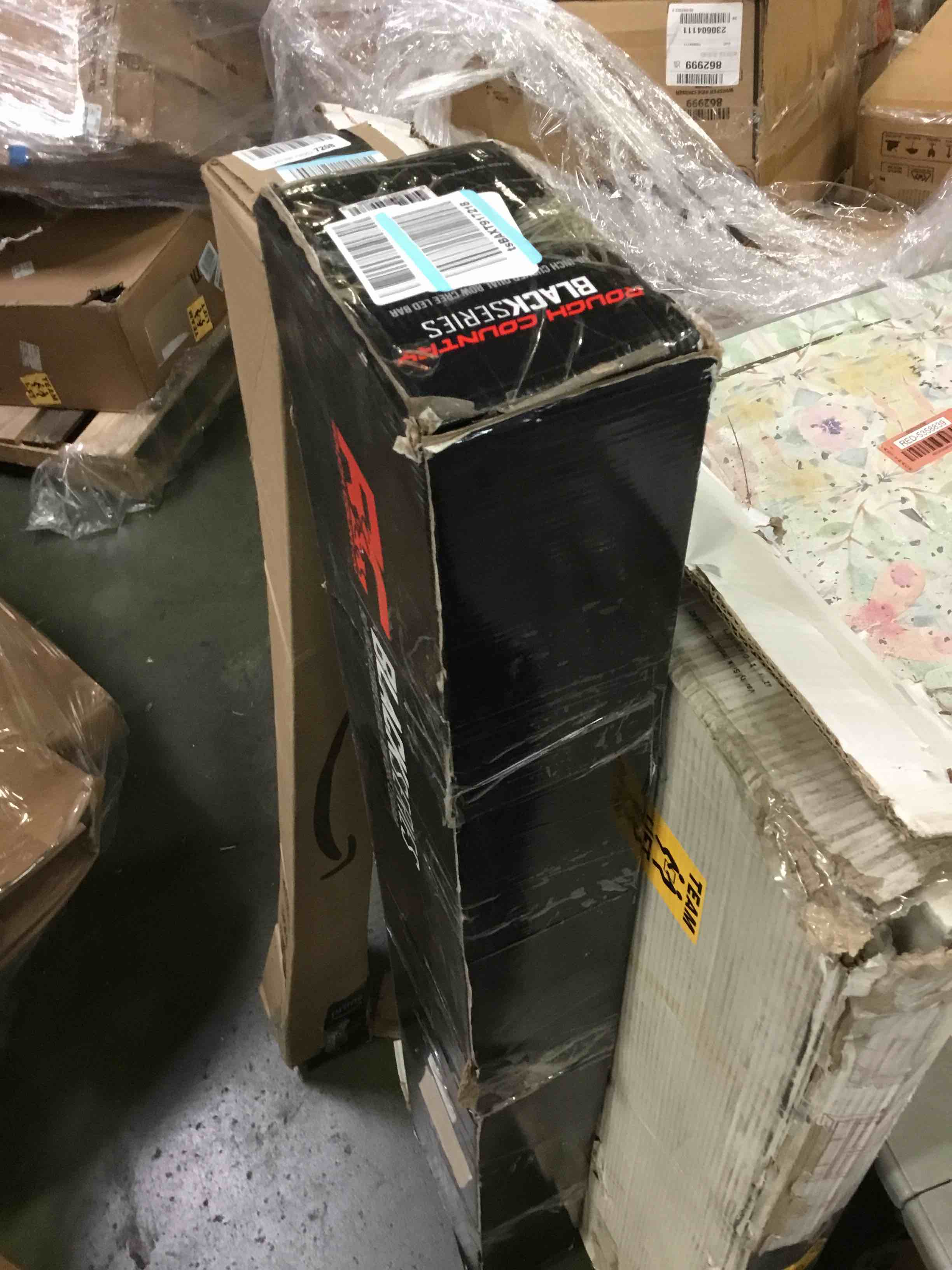 https://s3.amazonaws.com/lotting-images-prod/bidfta/RED5354940_1690462475919.jpeg