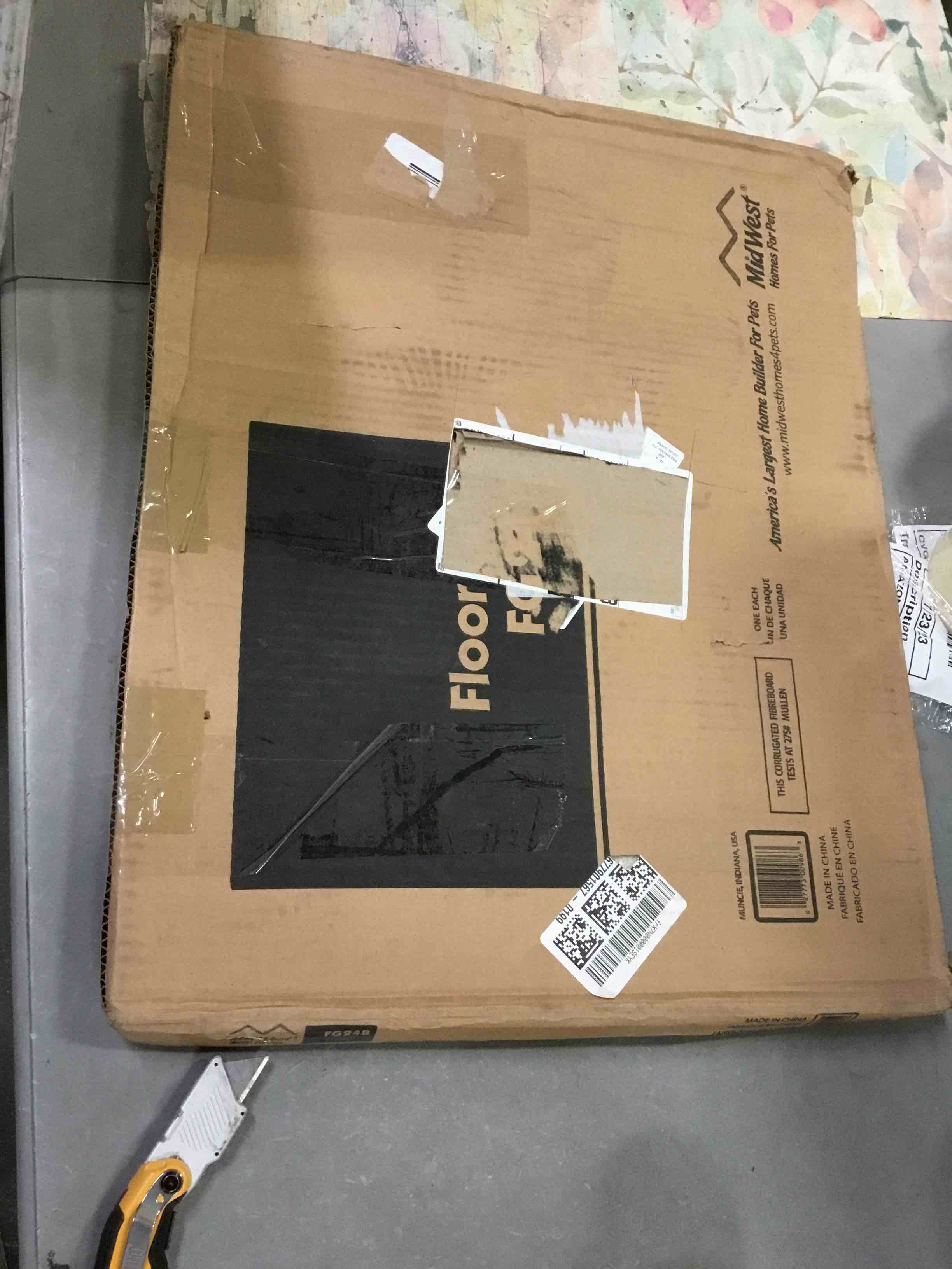 https://s3.amazonaws.com/lotting-images-prod/bidfta/RED5354949_1690463606251.jpeg