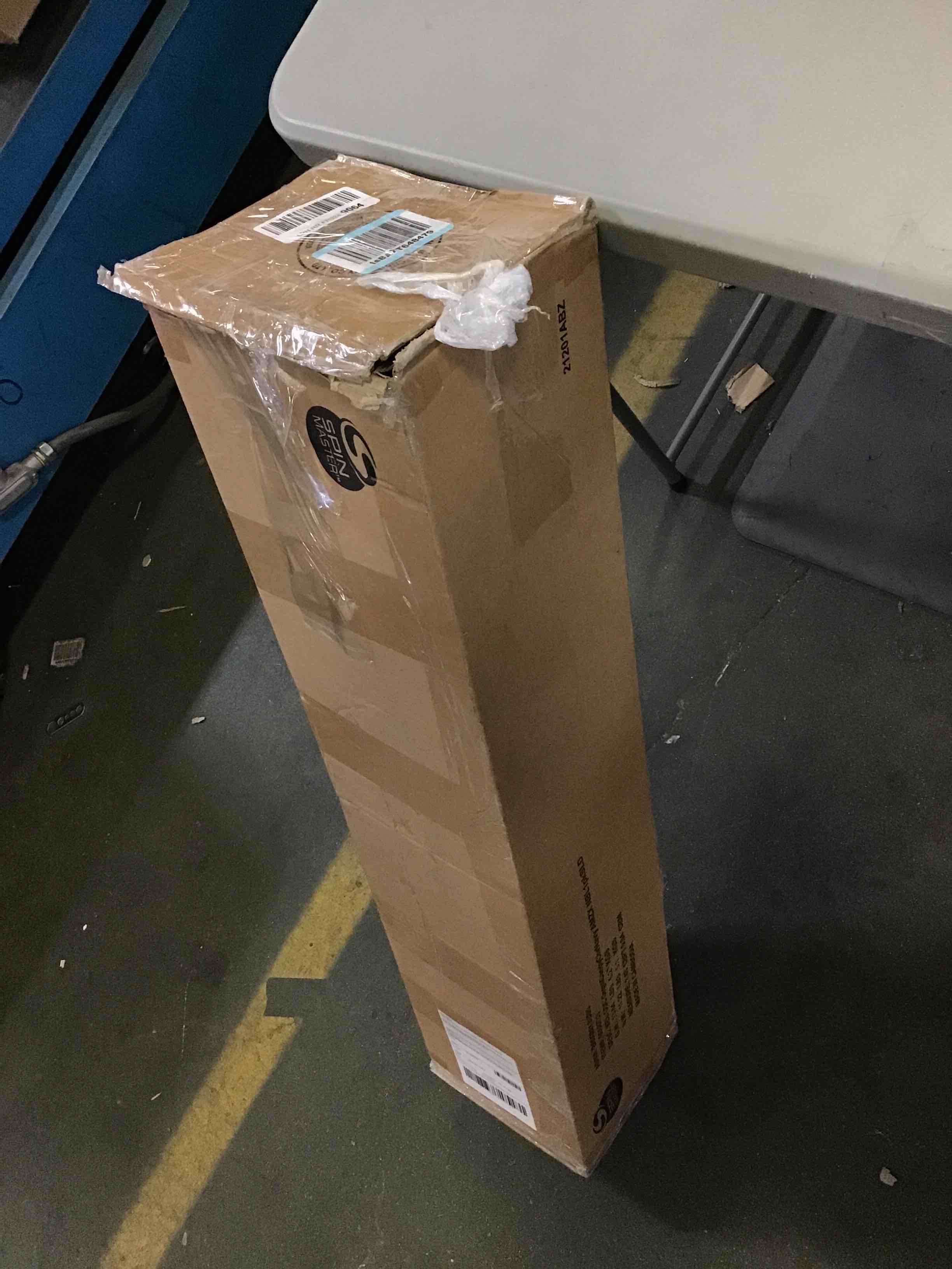 https://s3.amazonaws.com/lotting-images-prod/bidfta/RED5355494_1689348540349.jpeg