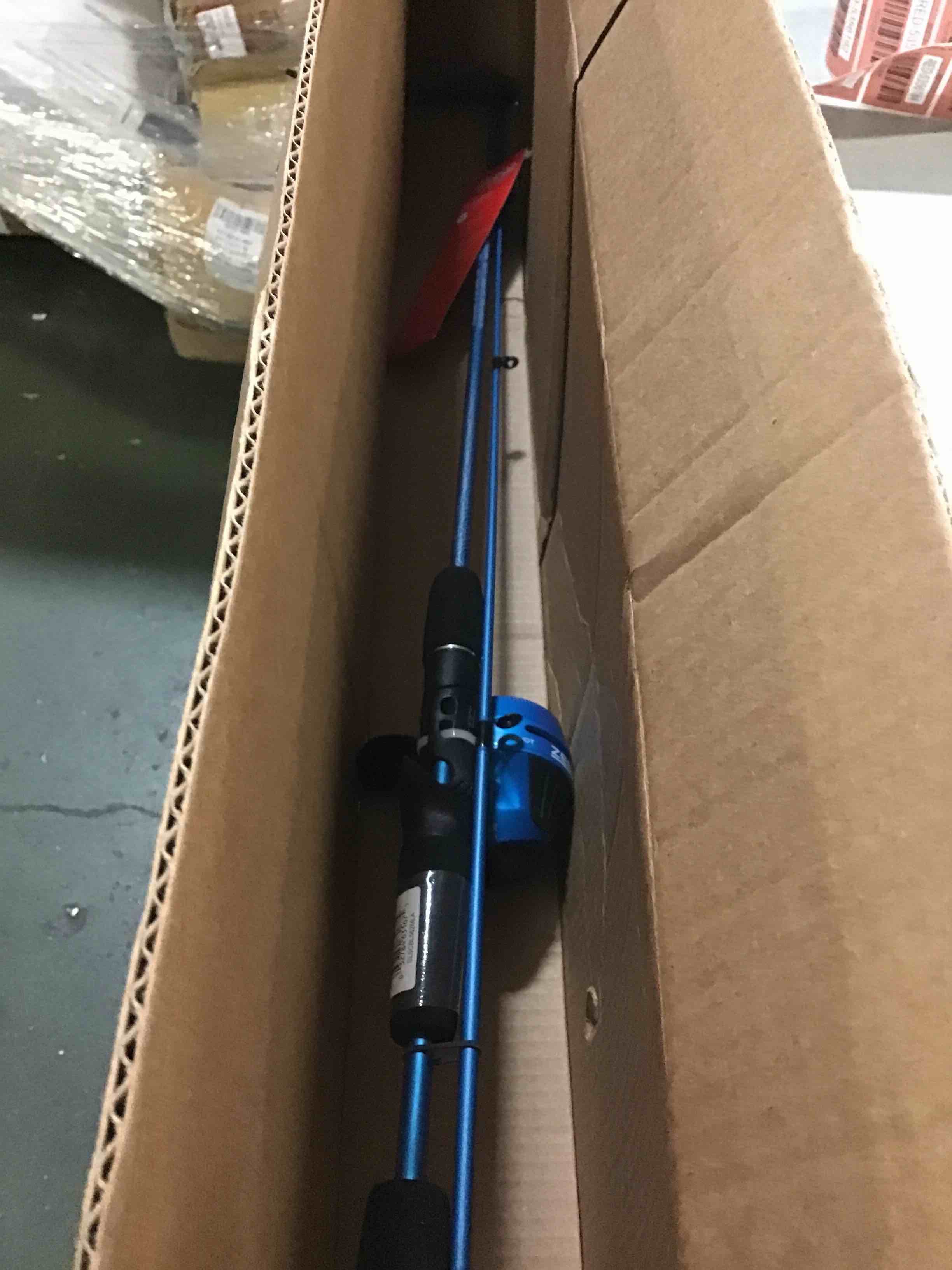 https://s3.amazonaws.com/lotting-images-prod/bidfta/RED5356180_1689946513953.jpeg