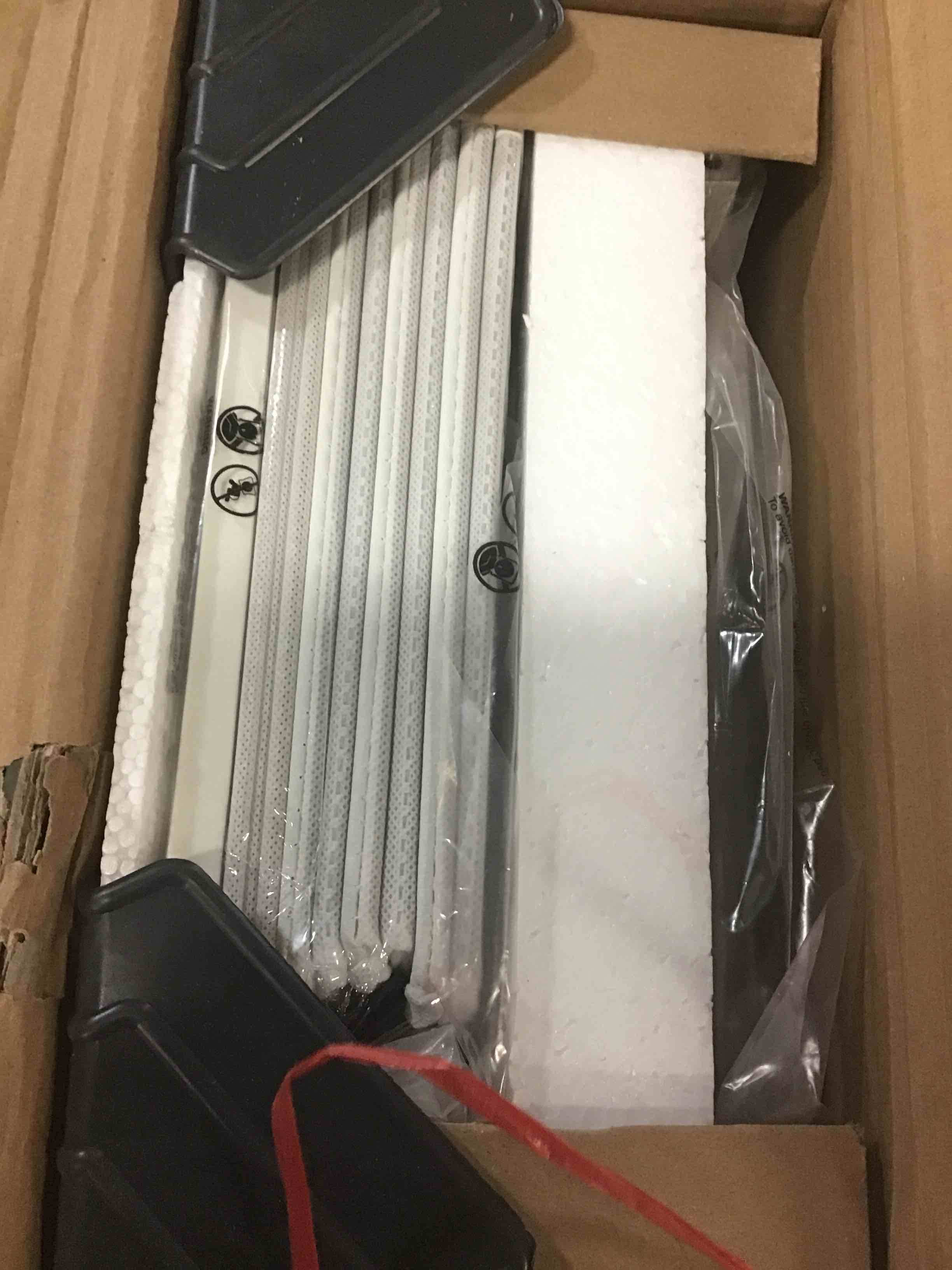 https://s3.amazonaws.com/lotting-images-prod/bidfta/RED5356863_1690397101701.jpeg