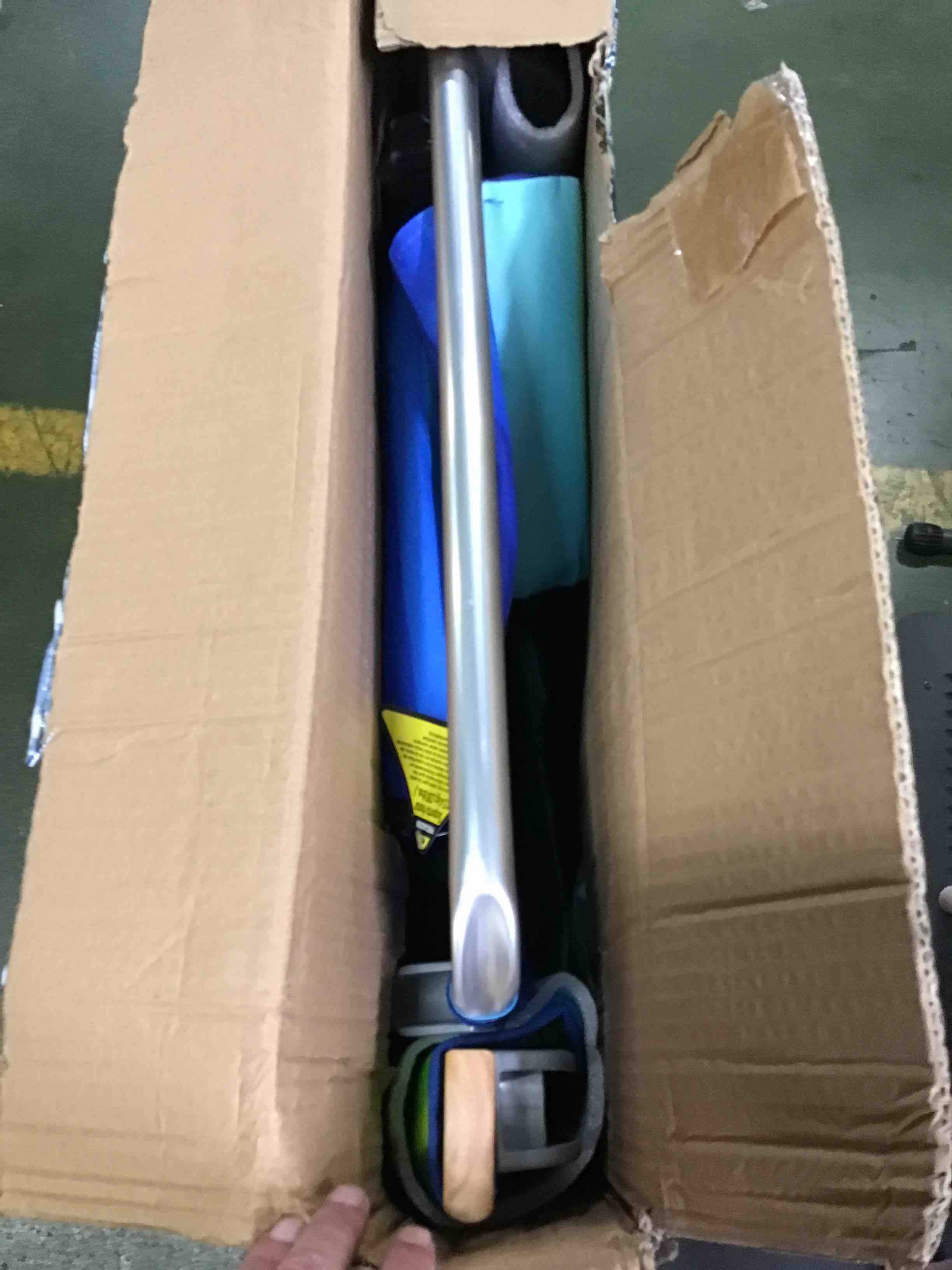 https://s3.amazonaws.com/lotting-images-prod/bidfta/RED5357095_1690297666840.jpeg