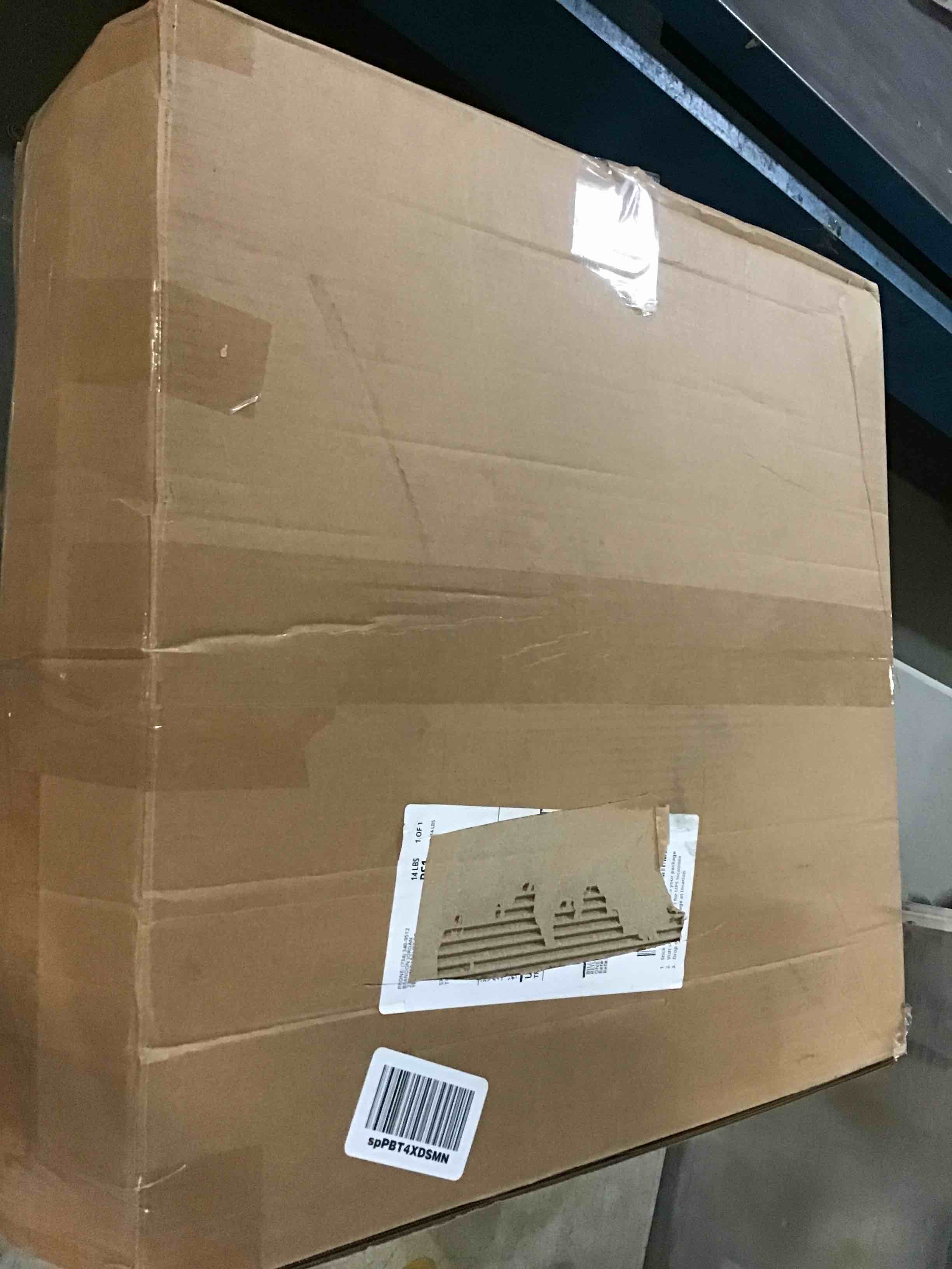 https://s3.amazonaws.com/lotting-images-prod/bidfta/RED5357671_1690548383550.jpeg