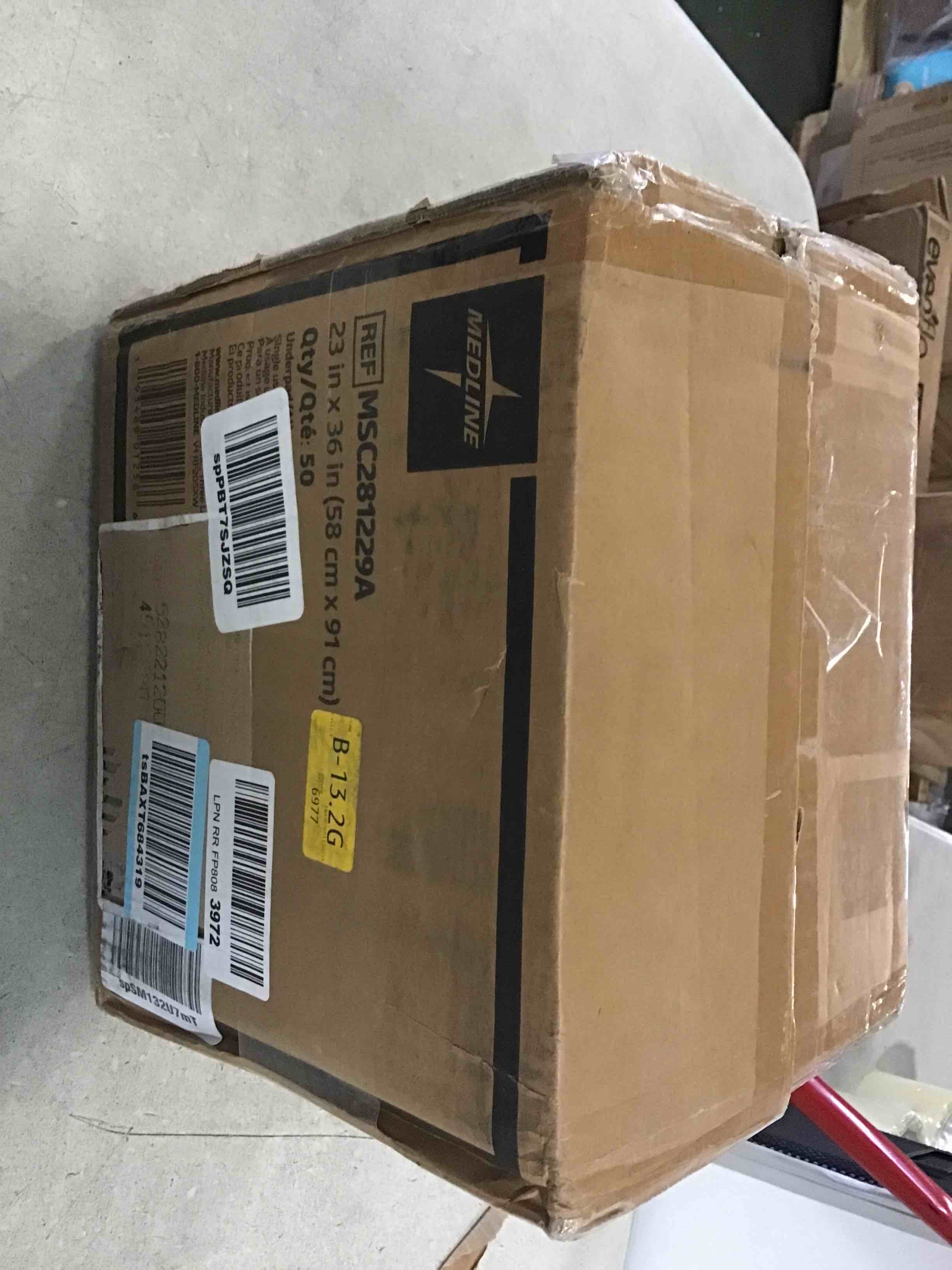 https://s3.amazonaws.com/lotting-images-prod/bidfta/RED5358168_1690892250618.jpeg