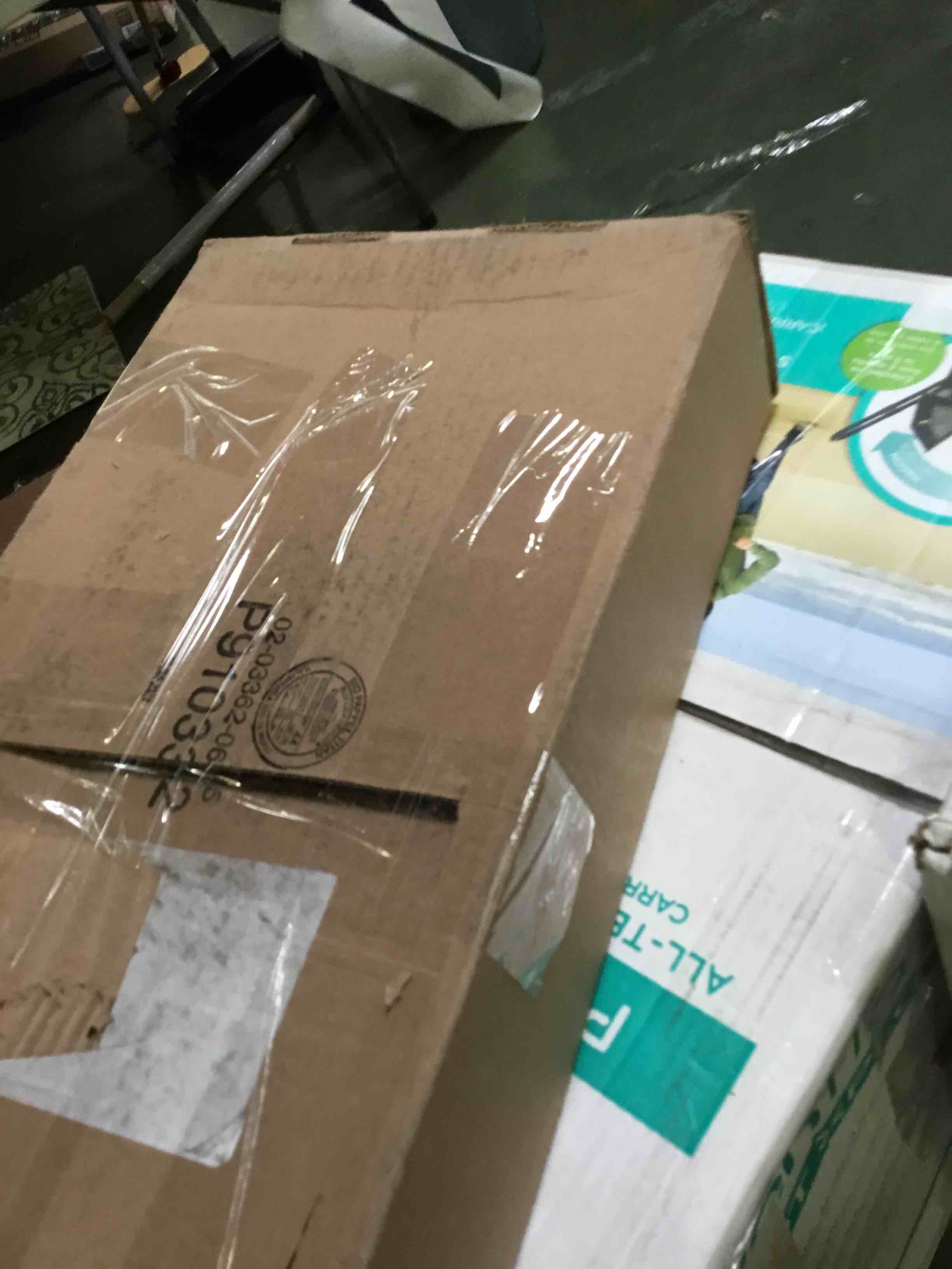 https://s3.amazonaws.com/lotting-images-prod/bidfta/RED5358625_1689606829880.jpeg