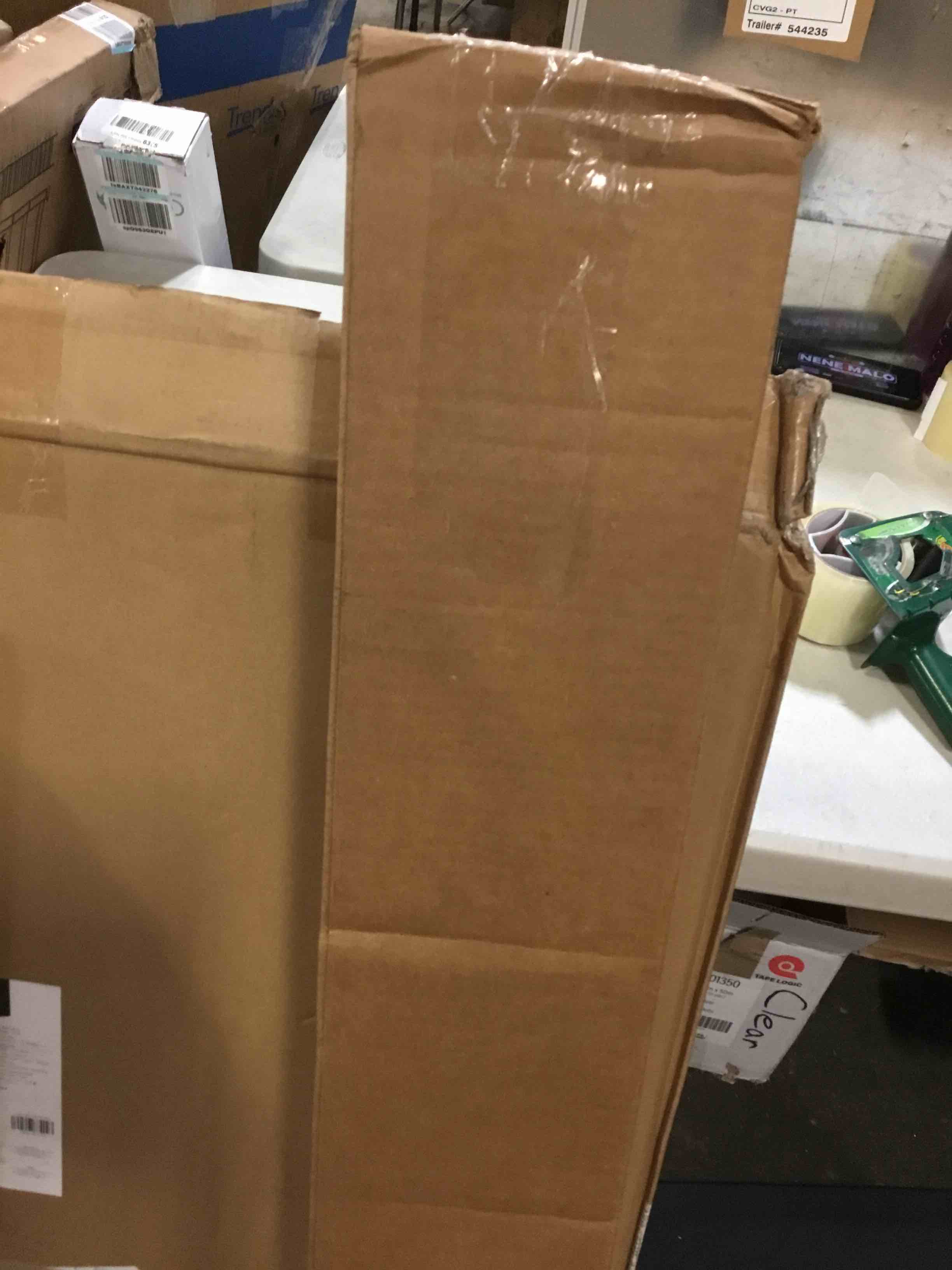 https://s3.amazonaws.com/lotting-images-prod/bidfta/RED5359377_1690371738452.jpeg