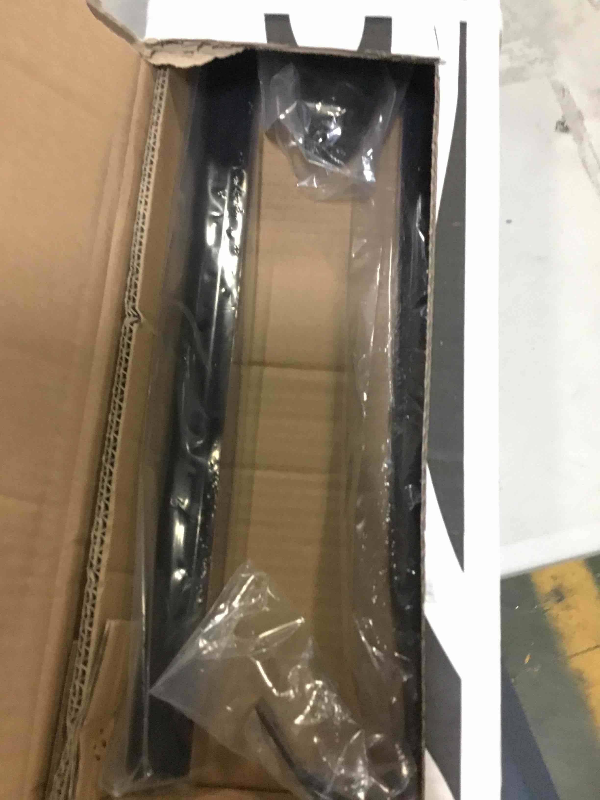 https://s3.amazonaws.com/lotting-images-prod/bidfta/RED5359502_1690456521741.jpeg