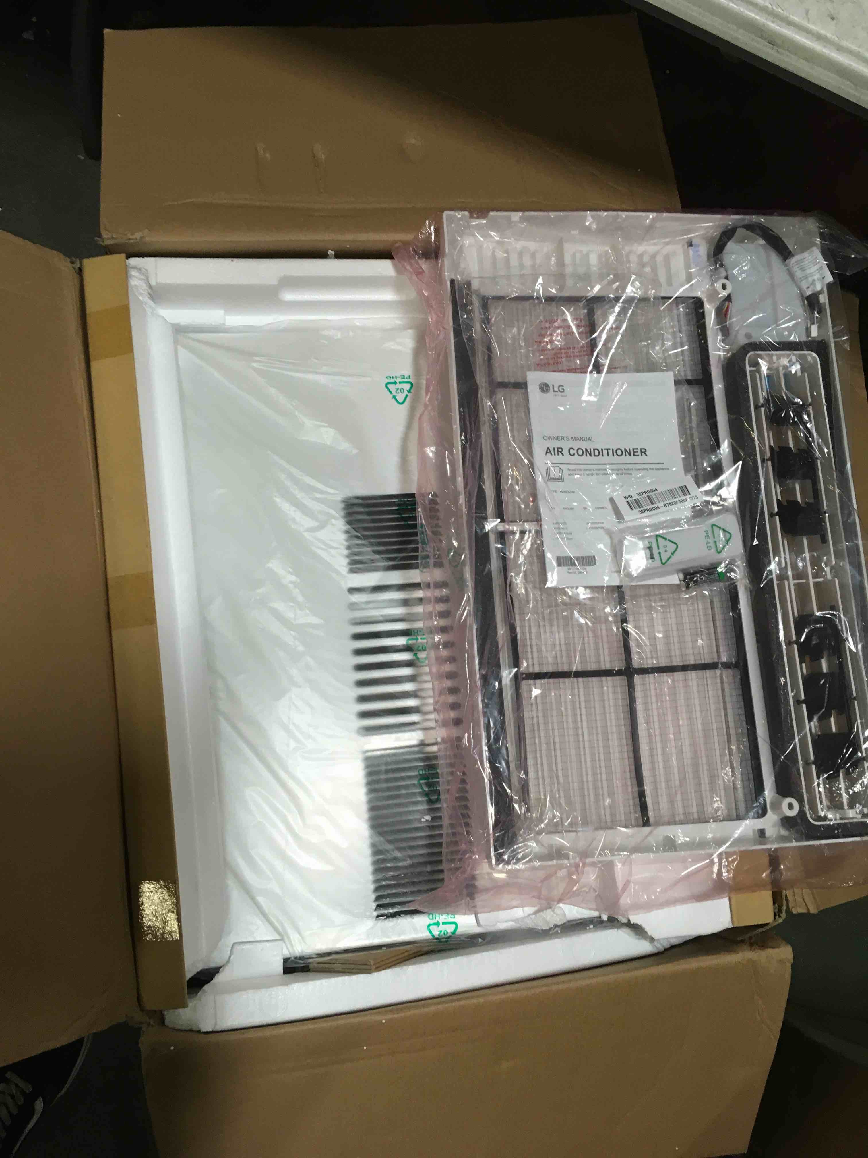 https://s3.amazonaws.com/lotting-images-prod/bidfta/RED5359885_1691001222797.jpeg