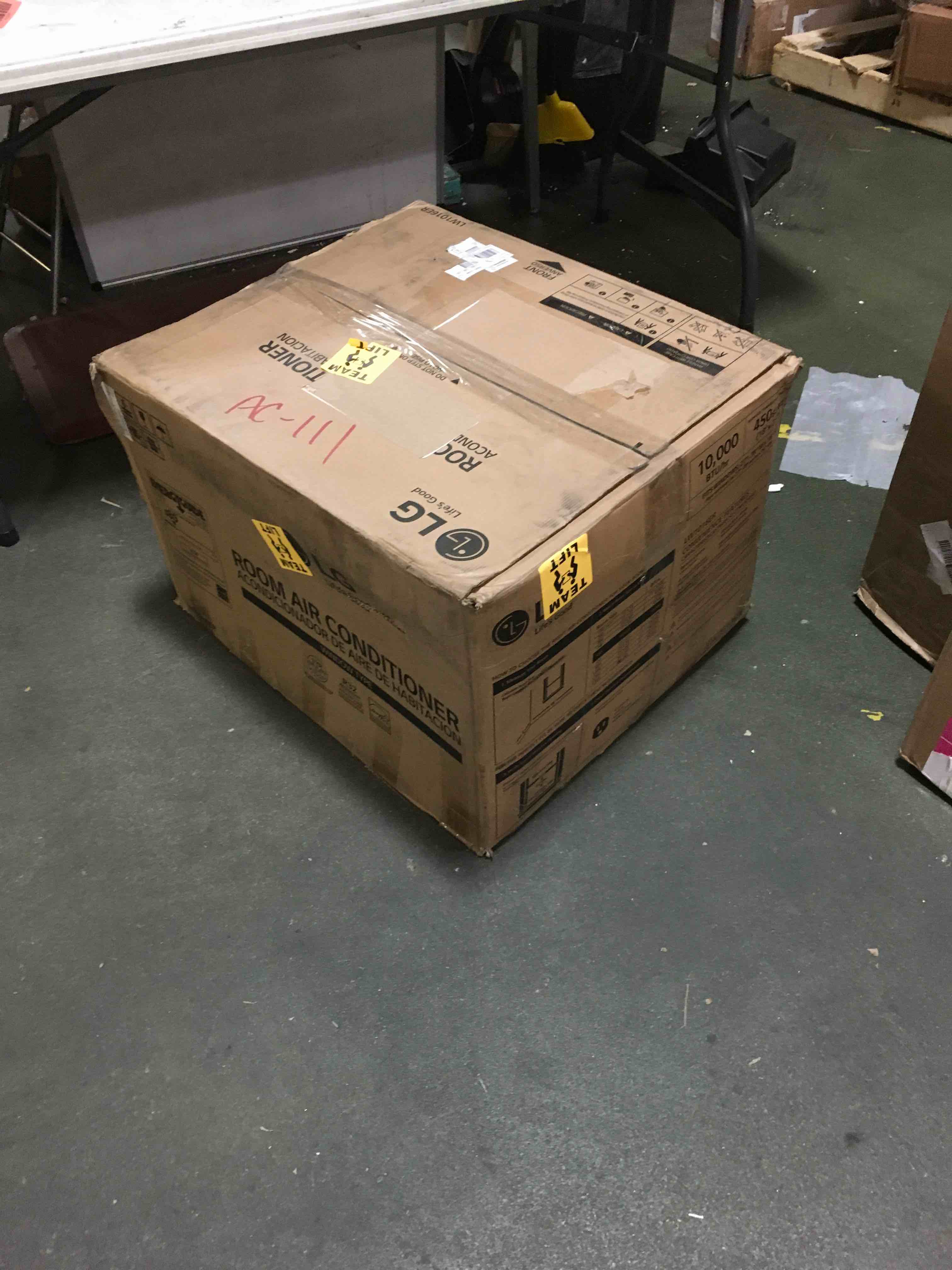 https://s3.amazonaws.com/lotting-images-prod/bidfta/RED5359885_1691001274783.jpeg