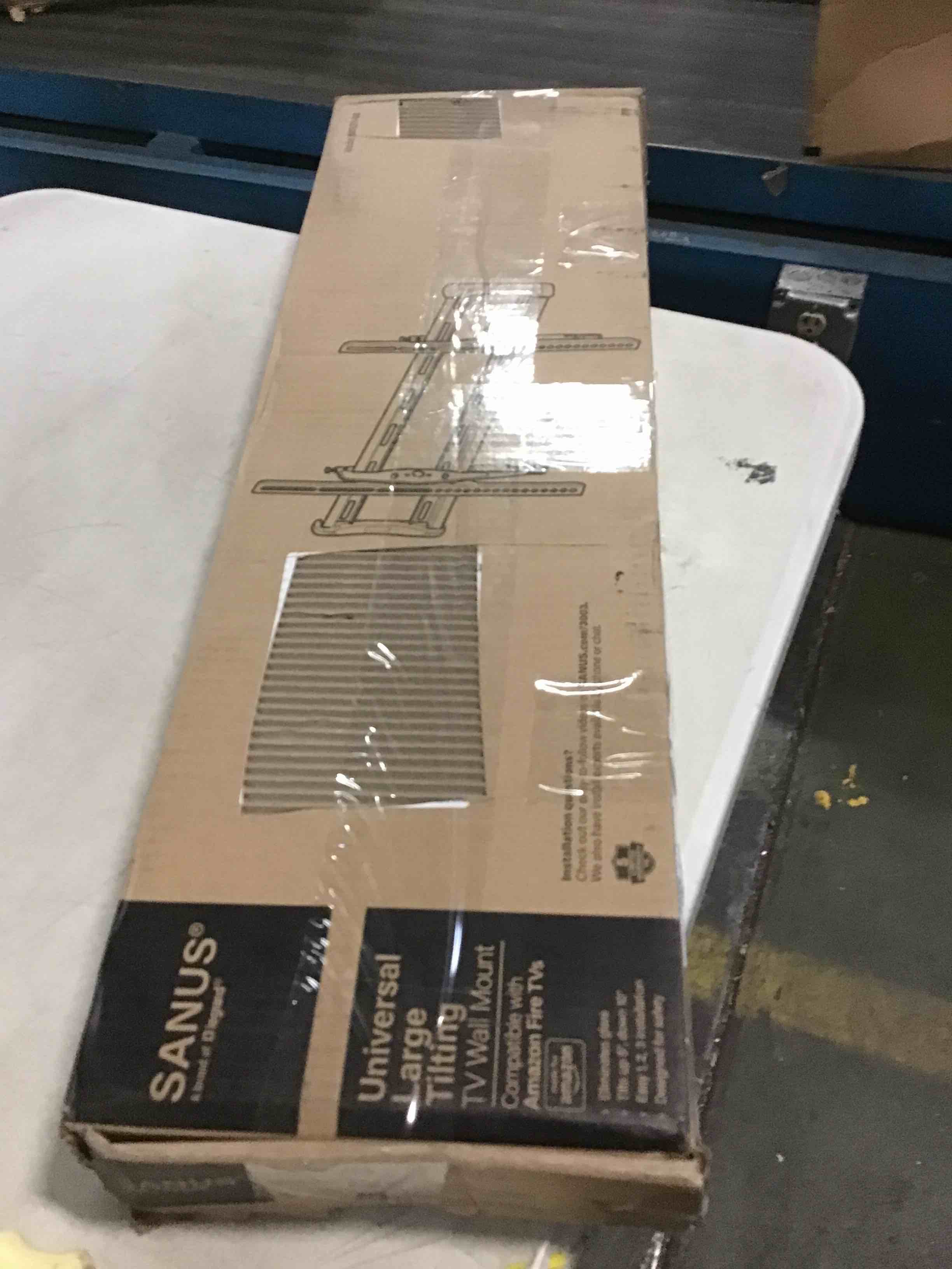 https://s3.amazonaws.com/lotting-images-prod/bidfta/RED5361119_1691668539249.jpeg