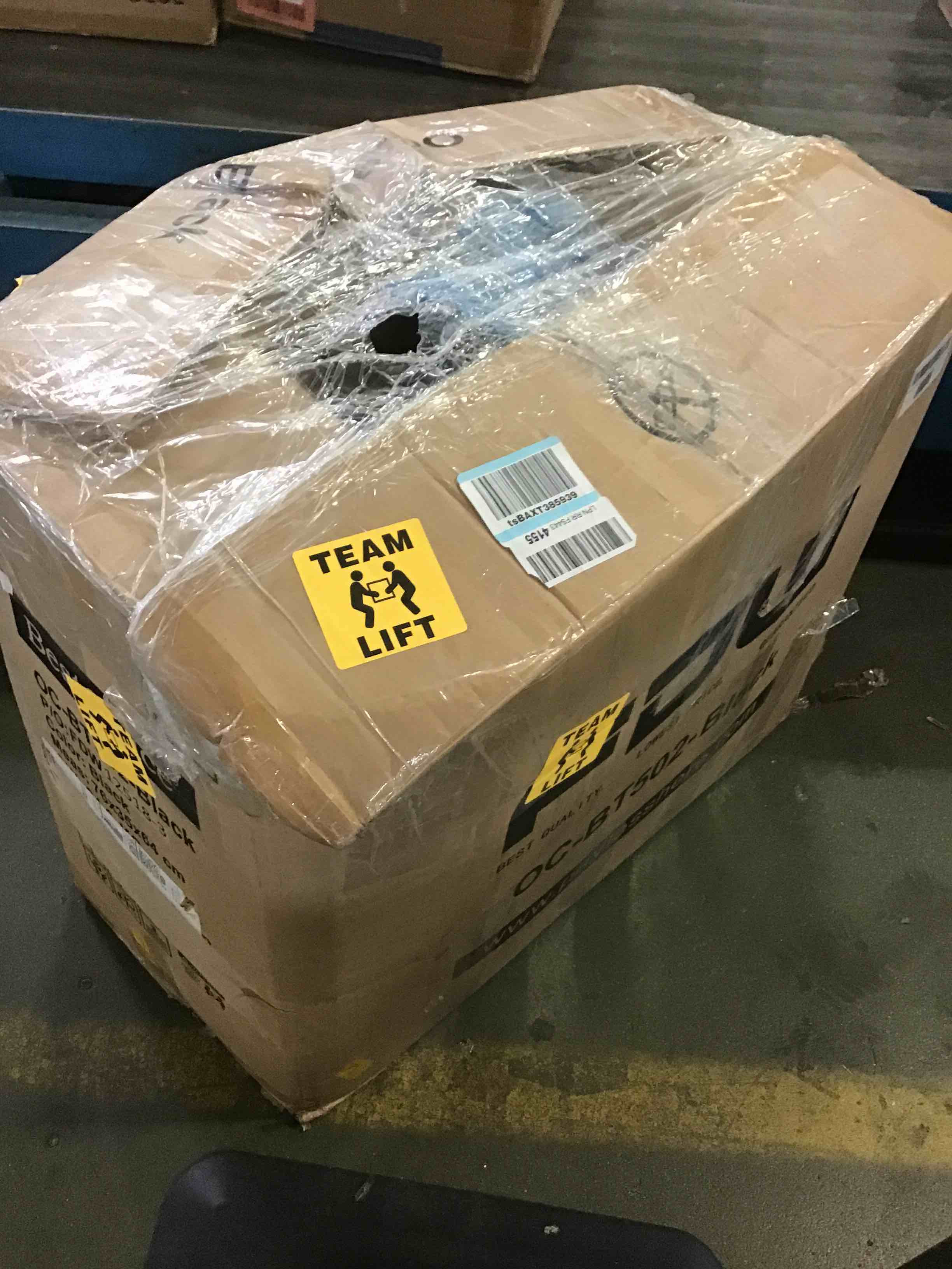 https://s3.amazonaws.com/lotting-images-prod/bidfta/RED5361373_1691765379851.jpeg