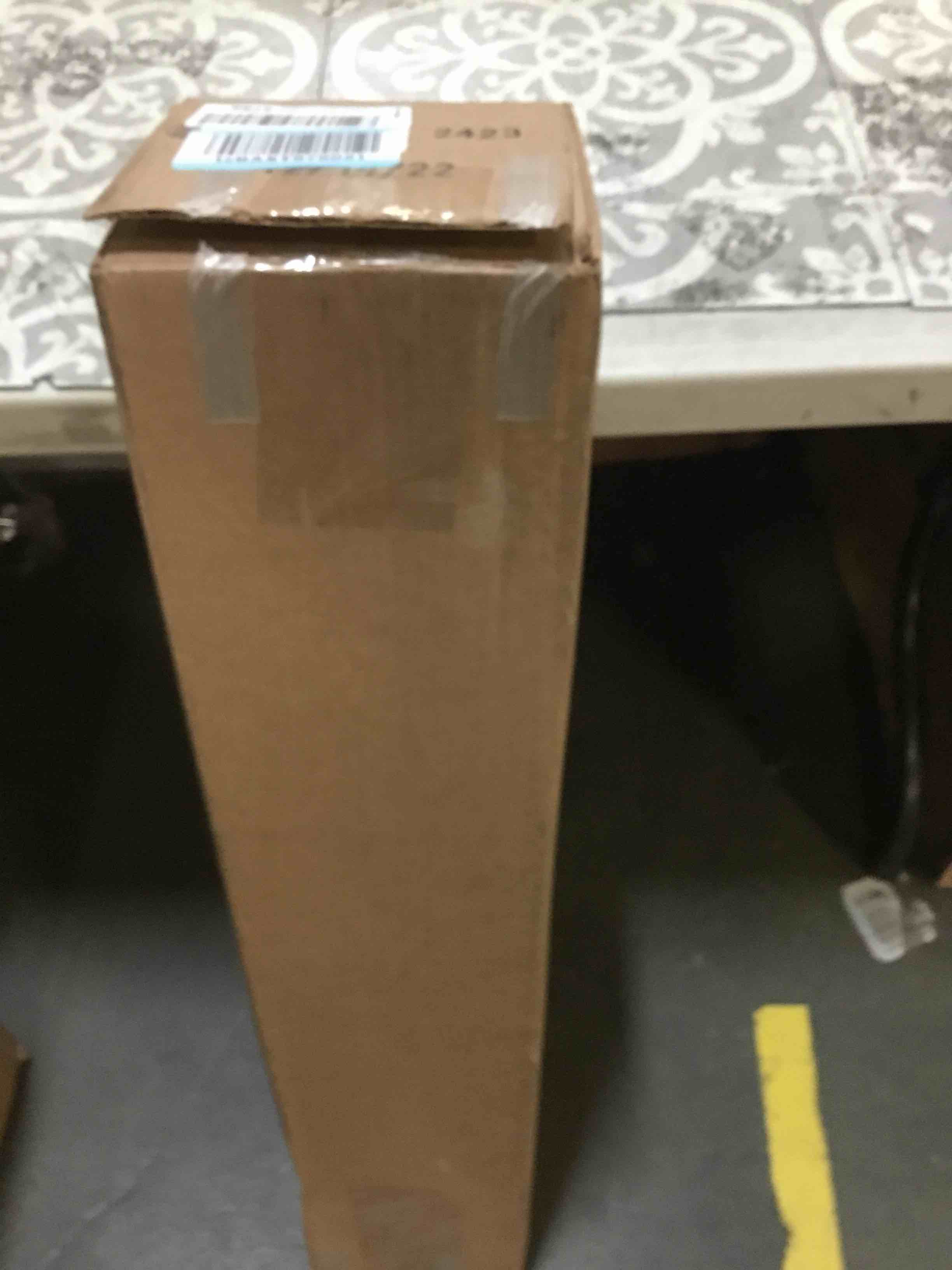 https://s3.amazonaws.com/lotting-images-prod/bidfta/RED5366057_1690976588542.jpeg