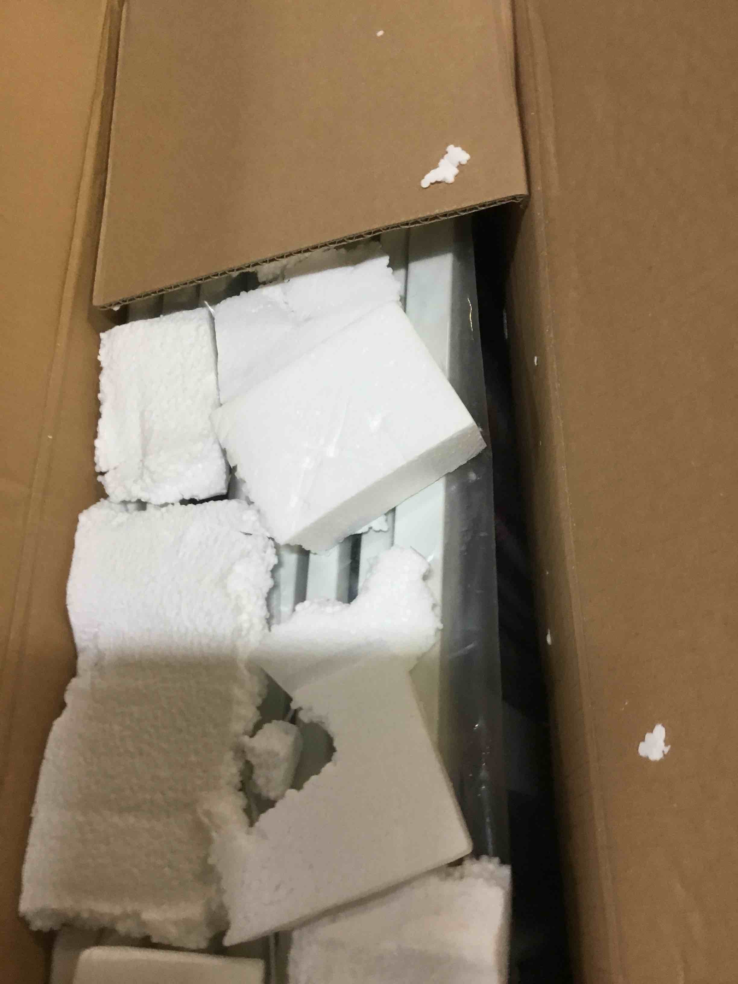 https://s3.amazonaws.com/lotting-images-prod/bidfta/RED5366070_1690979453282.jpeg