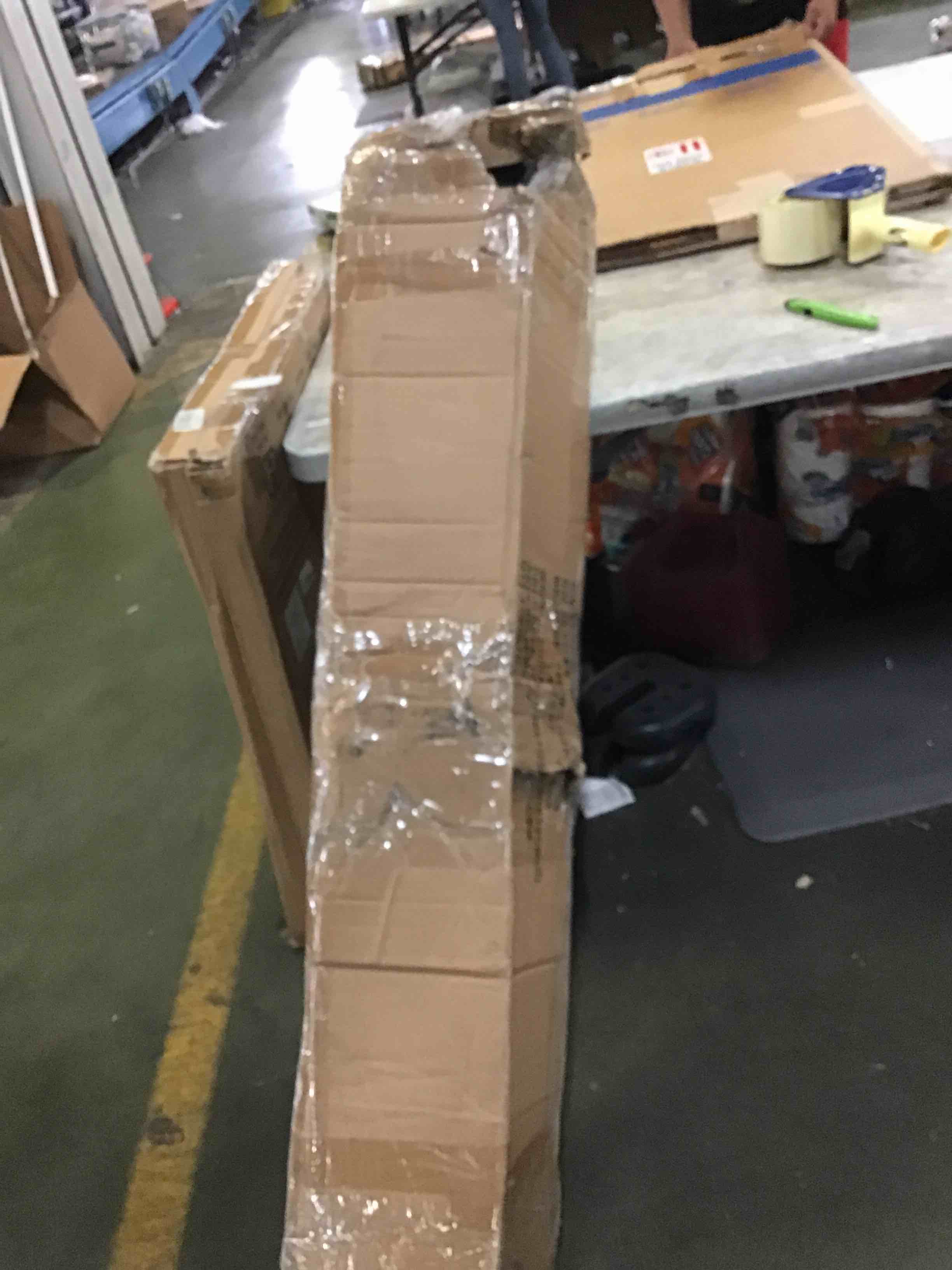https://s3.amazonaws.com/lotting-images-prod/bidfta/RED5366475_1691170659313.jpeg