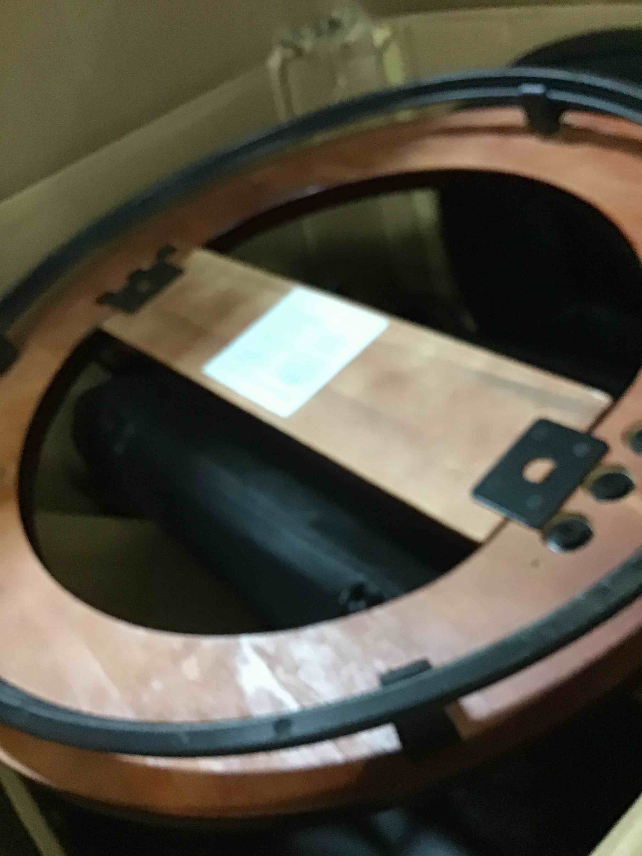 https://s3.amazonaws.com/lotting-images-prod/bidfta/RED5366530_1691324182384.jpeg