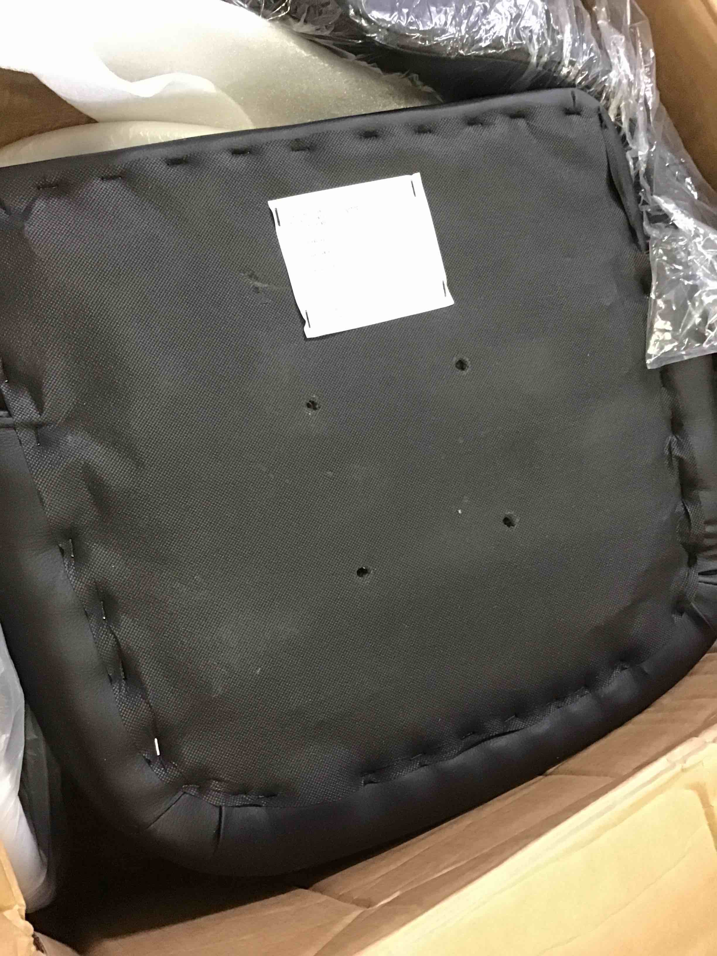 https://s3.amazonaws.com/lotting-images-prod/bidfta/RED5366965_1691605561653.jpeg