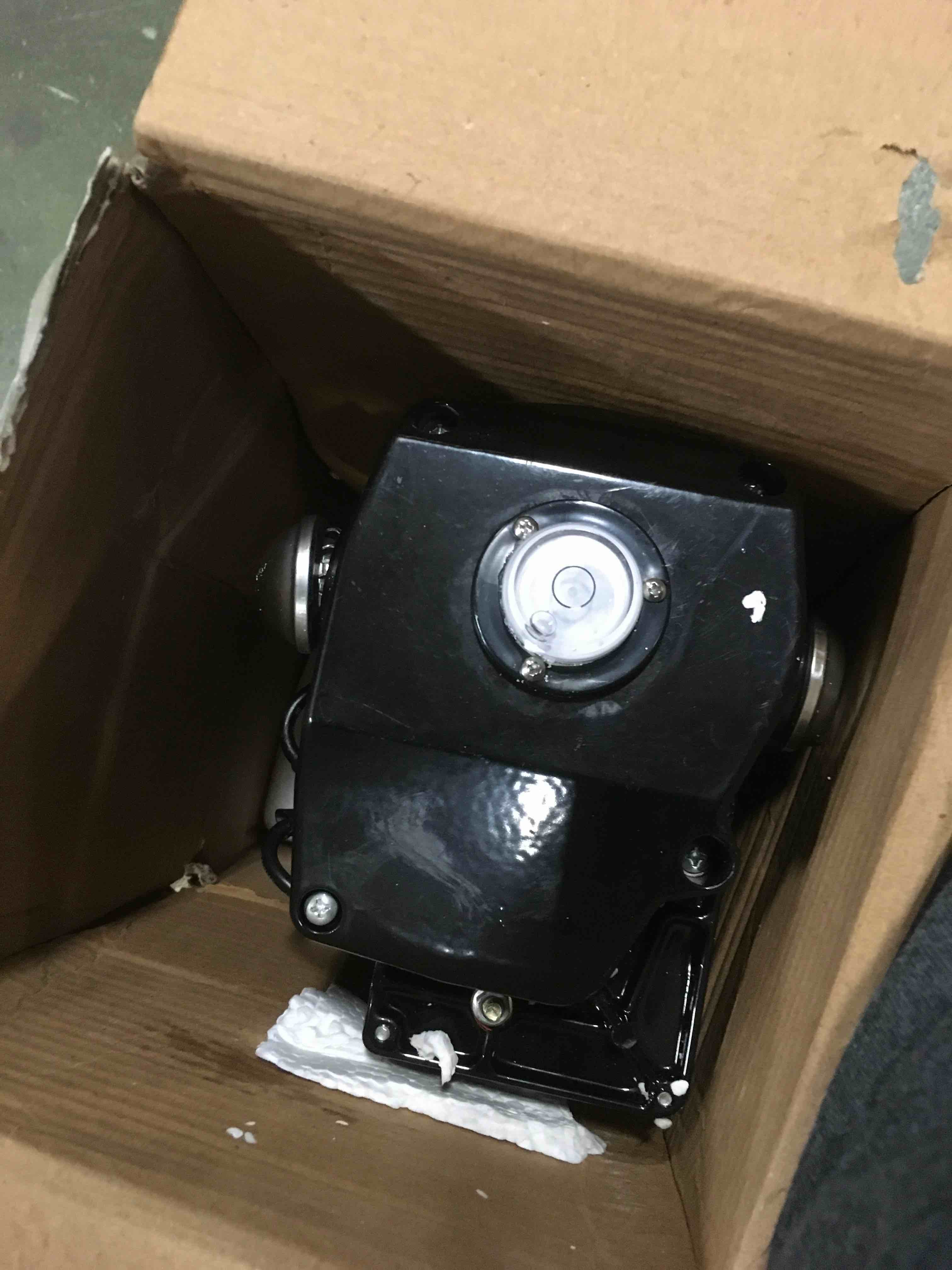 https://s3.amazonaws.com/lotting-images-prod/bidfta/RED5367368_1692184469228.jpeg