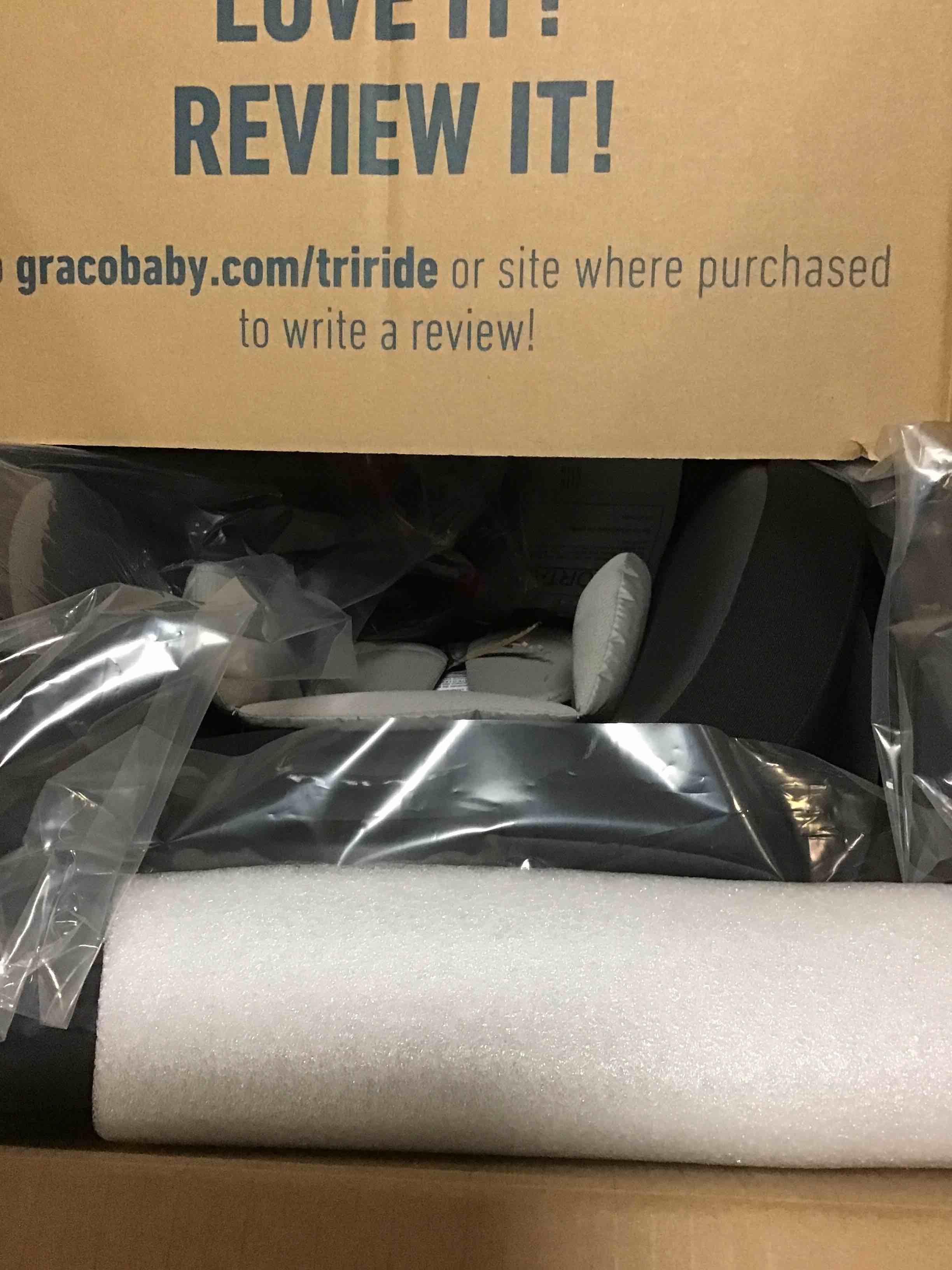 https://s3.amazonaws.com/lotting-images-prod/bidfta/RED5367497_1690903659865.jpeg