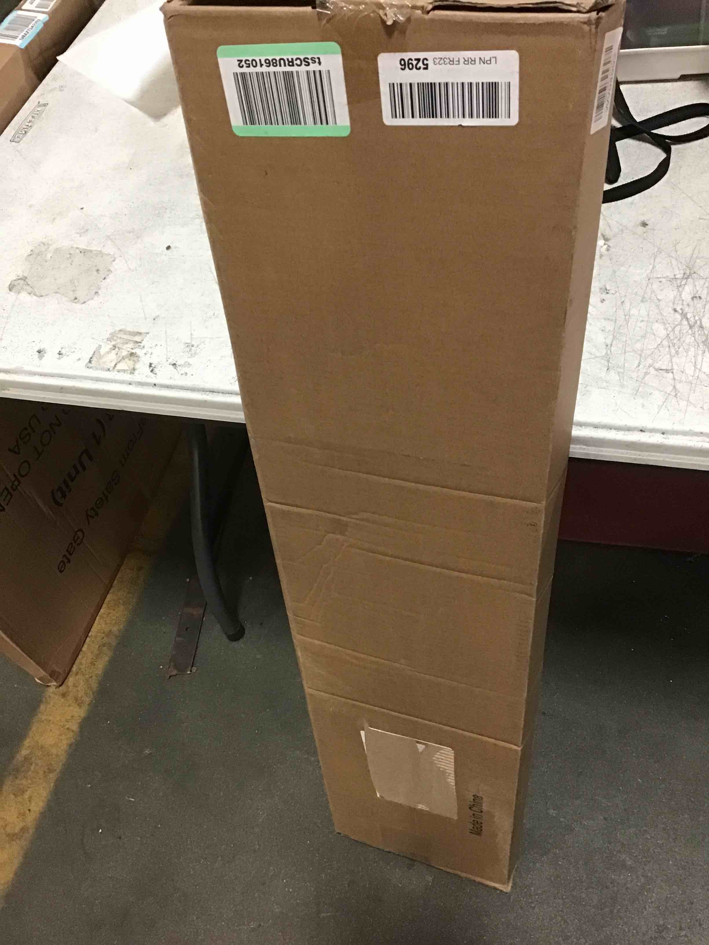 https://s3.amazonaws.com/lotting-images-prod/bidfta/RED5367520_1690906706112.jpeg