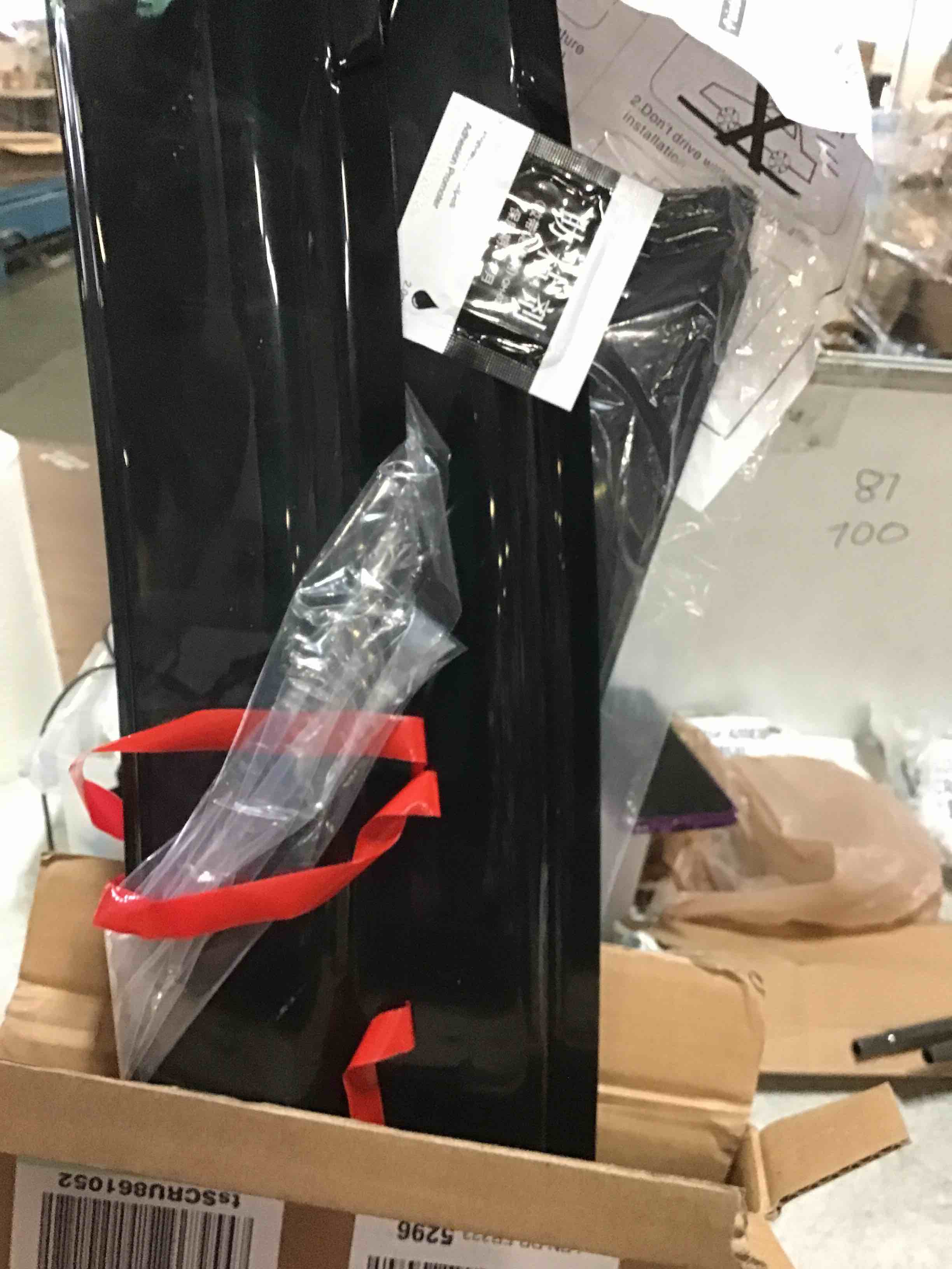 https://s3.amazonaws.com/lotting-images-prod/bidfta/RED5367520_1690906724529.jpeg
